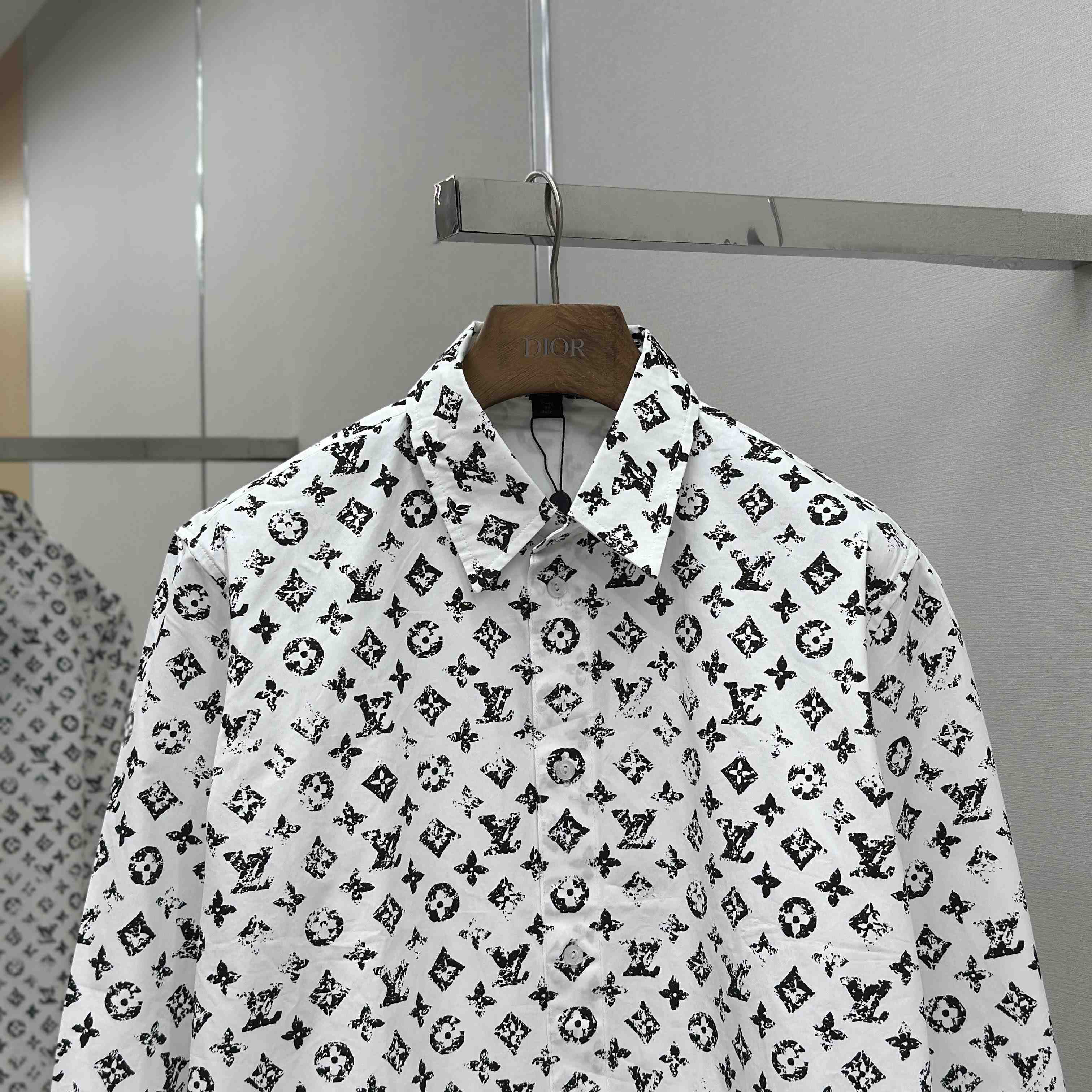Louis Vuitton Monogram Fil Coupé Shirt   1AHX52 - EUR FASHION