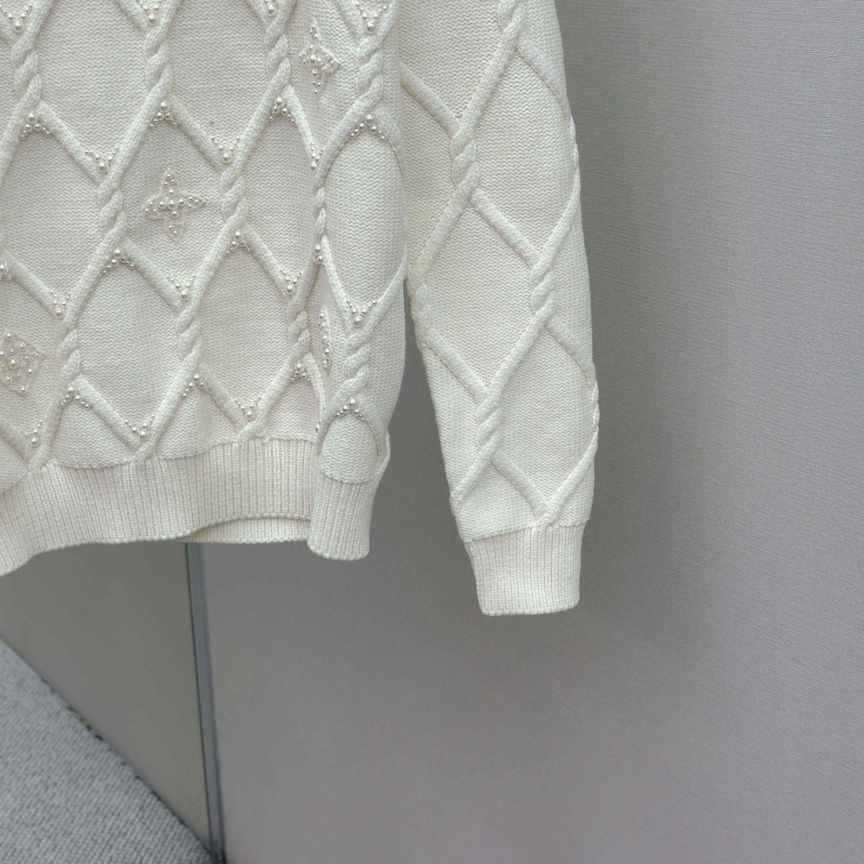 Louis Vuitton Embellished Cable Knit Wool Blend Pullover   1AGJUZ - EUR FASHION