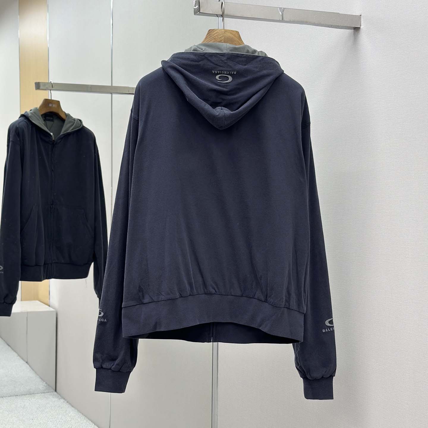 Balenciaga Back Reversible Zip-Up Hoodie - EUR FASHION