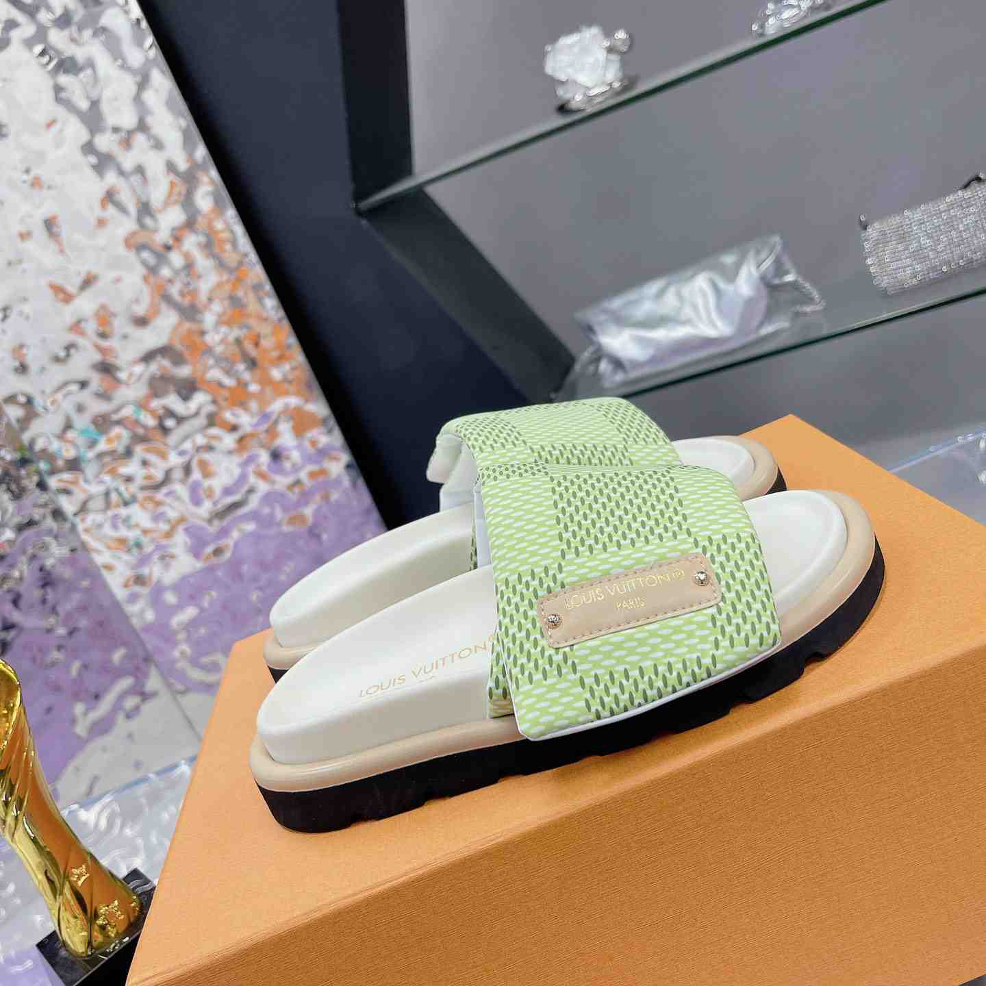 Louis Vuitton Pool Pillow Flat Comfort Mule - EUR FASHION