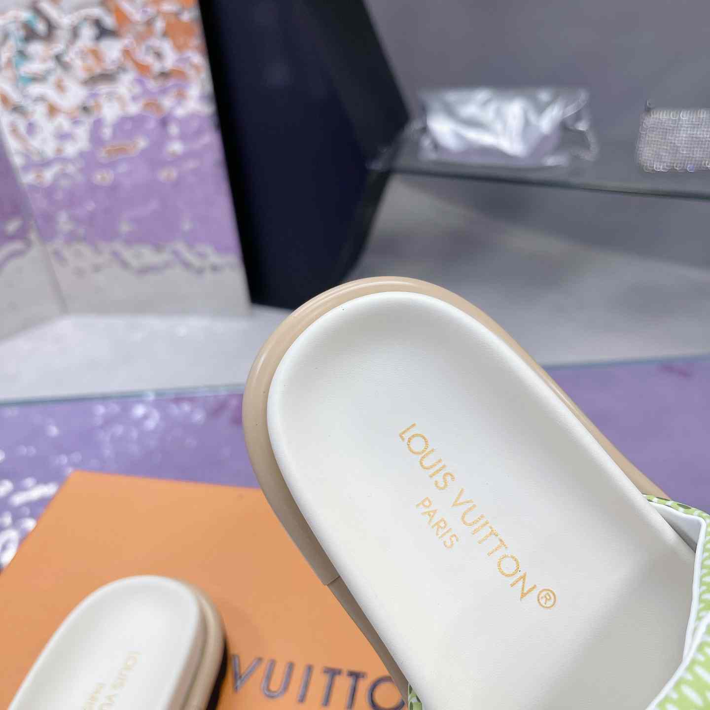 Louis Vuitton Pool Pillow Flat Comfort Mule - EUR FASHION