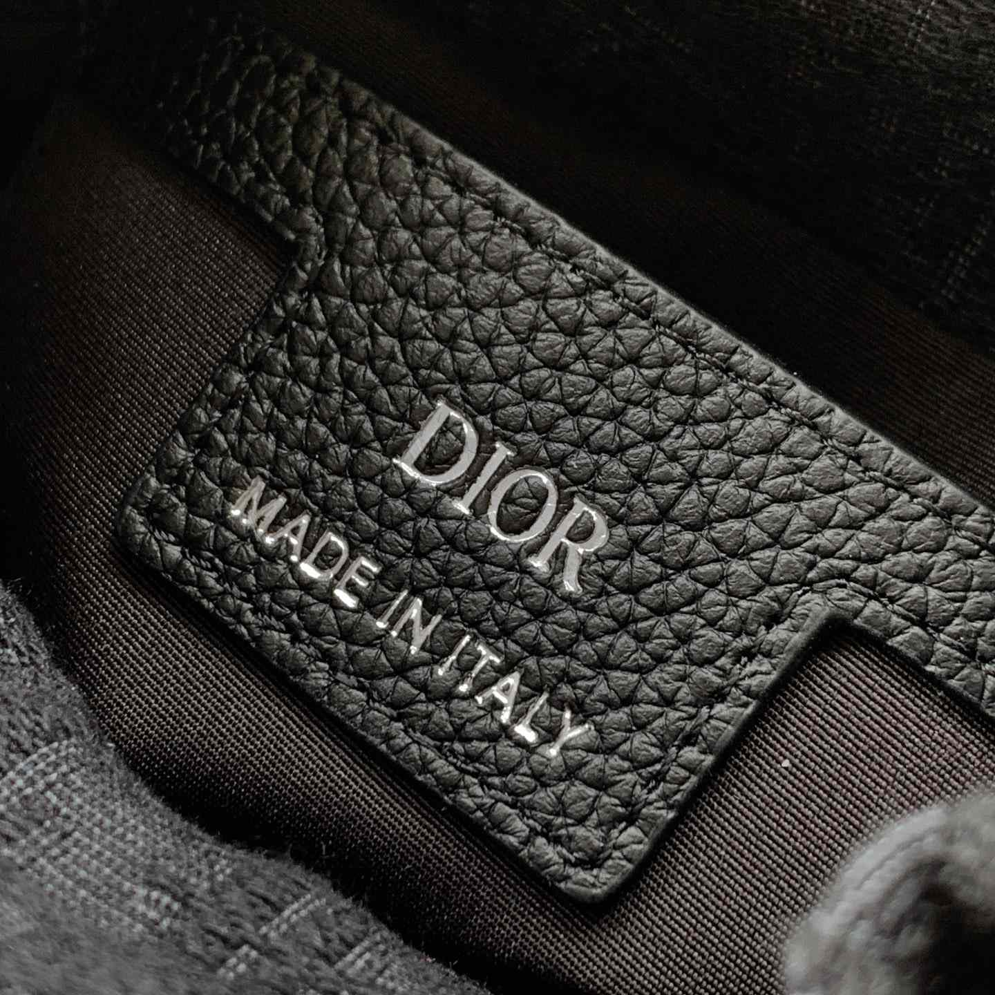 Dior Mini Bucket Bag  - EUR FASHION