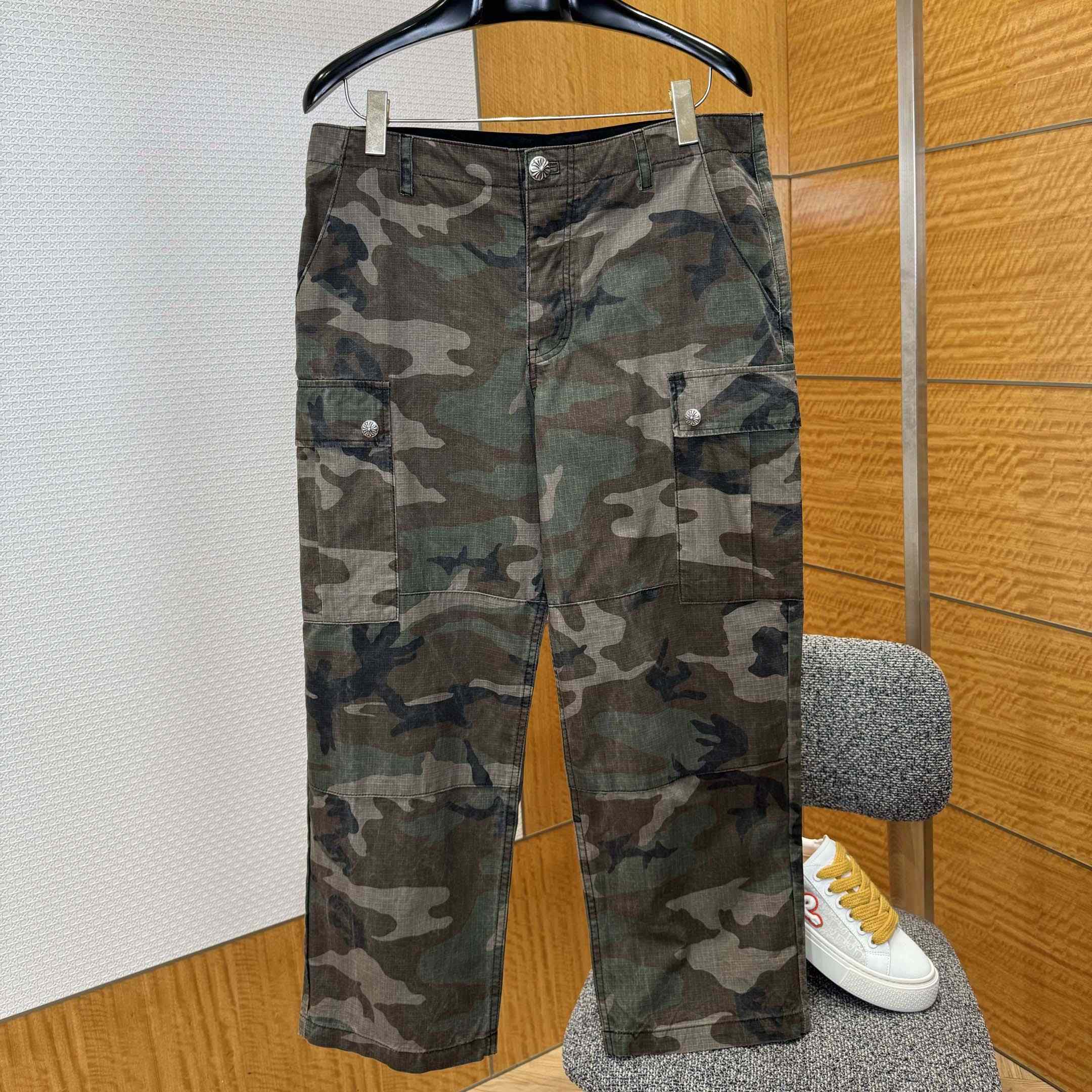 Chrome Hearts Camo Cargo Pants  - EUR FASHION