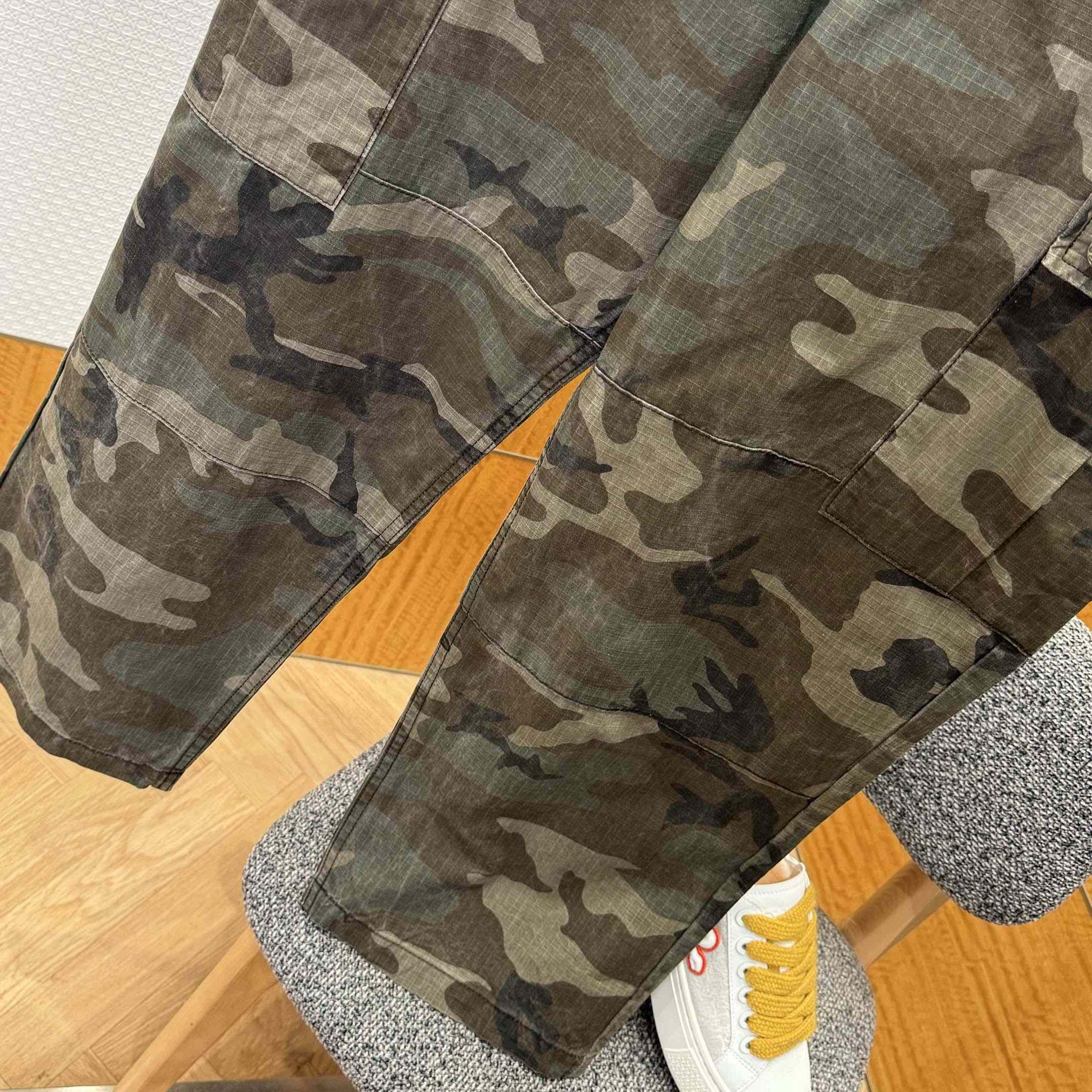 Chrome Hearts Camo Cargo Pants  - EUR FASHION