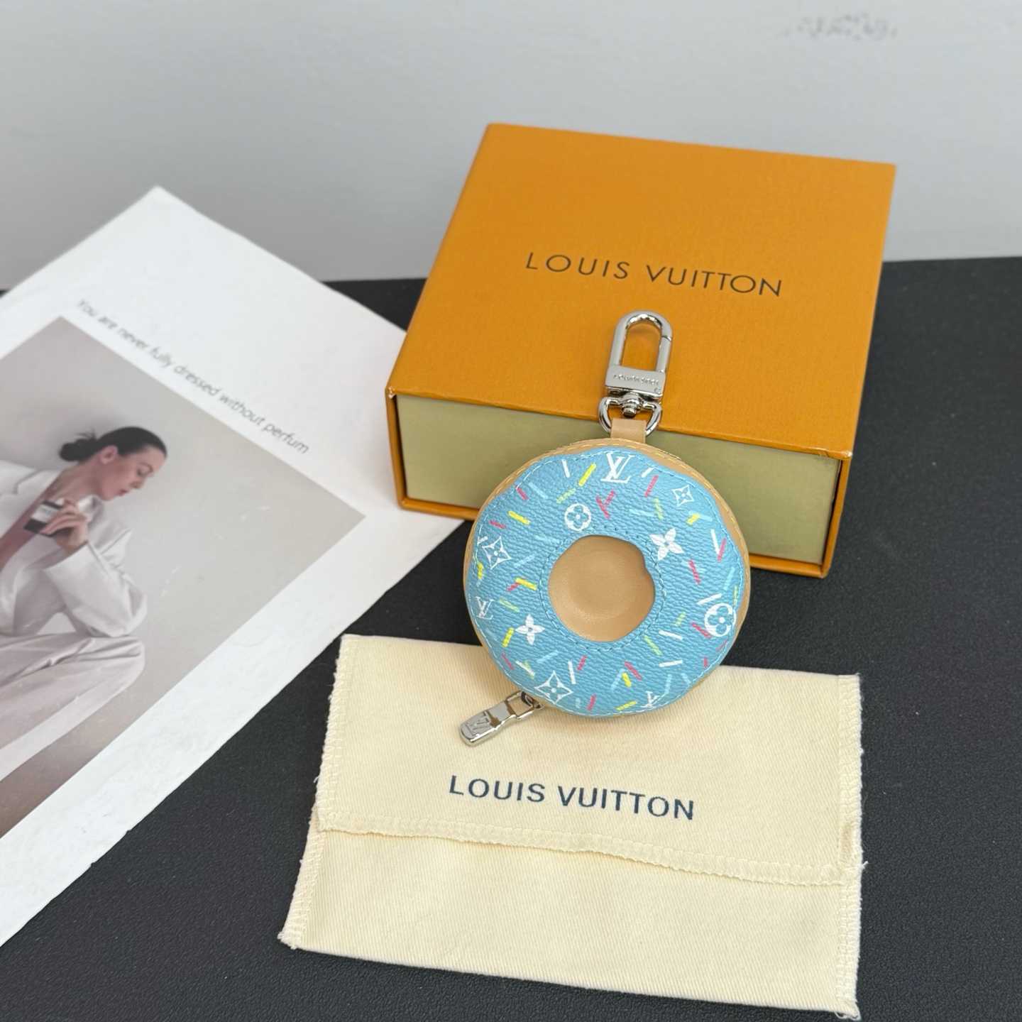 Louis Vuitton LV Donut Bag Charm    - EUR FASHION