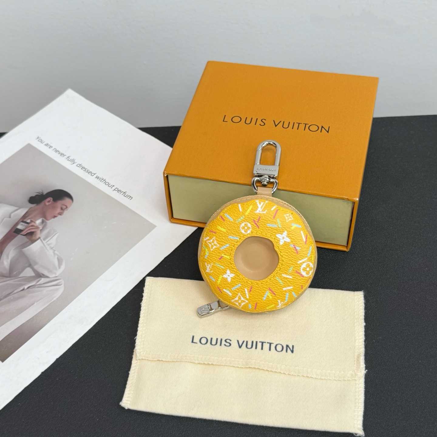 Louis Vuitton LV Donut Bag Charm    - EUR FASHION