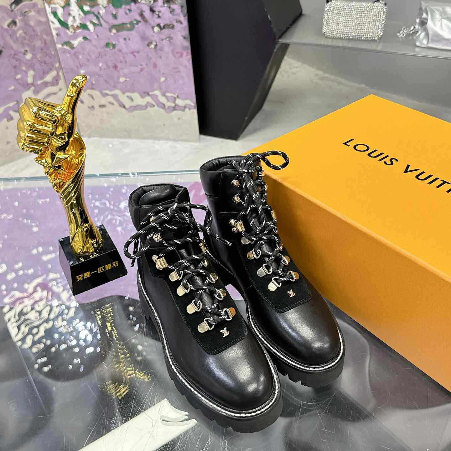 Louis Vuitton Territory Flat Ranger     1ACIBW - EUR FASHION