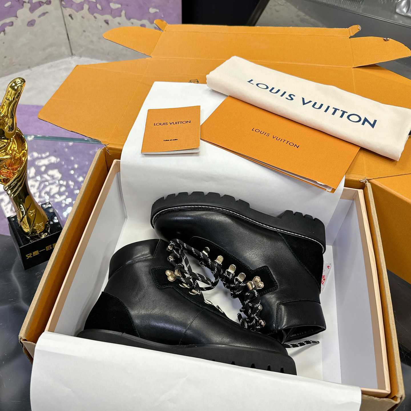 Louis Vuitton Territory Flat Ranger     1ACIBW - EUR FASHION