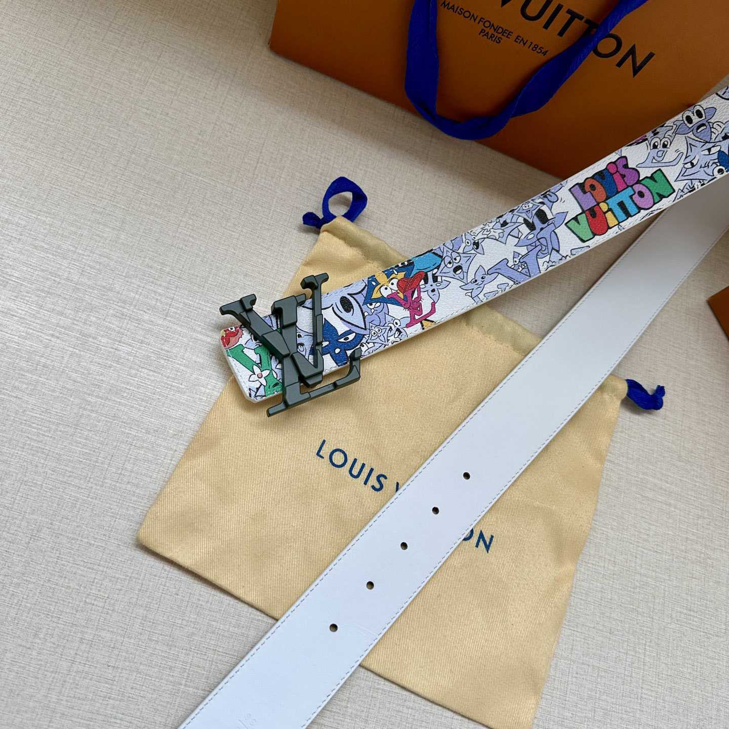 Louis Vuitton LV Initiales 40mm Reversible Belt   - EUR FASHION