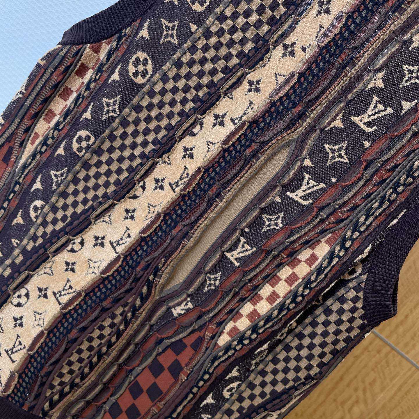 Louis Vuitton Cardigan Vest   1AIM64 - EUR FASHION
