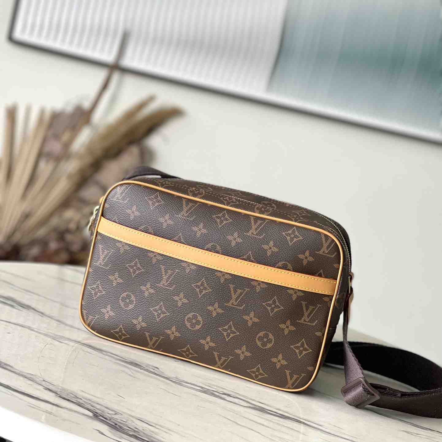 Louis Vuitton Monogram Shoulder Bag (28 x 21 x 11 cm) - EUR FASHION