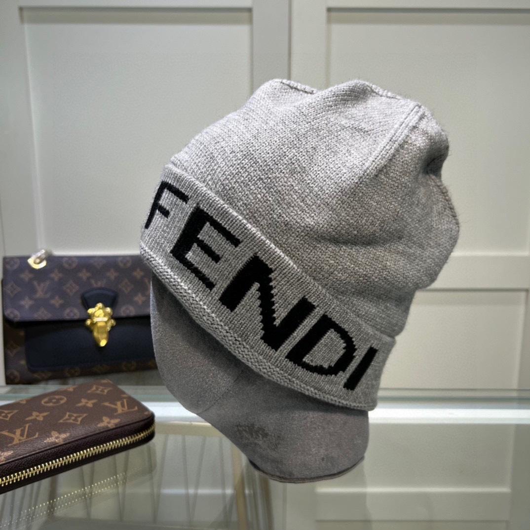 Fendi Beanie - EUR FASHION