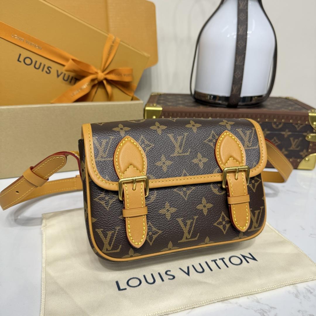 Louis Vuitton Satchel Wearable Wallet   M26805 - EUR FASHION