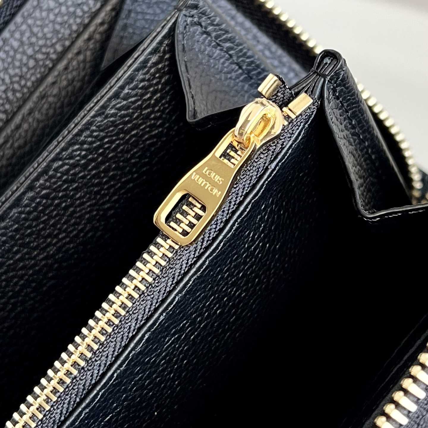 Louis Vuitton Empreinte Zippy Wallet   (19.5X10cm)  m61864 - EUR FASHION