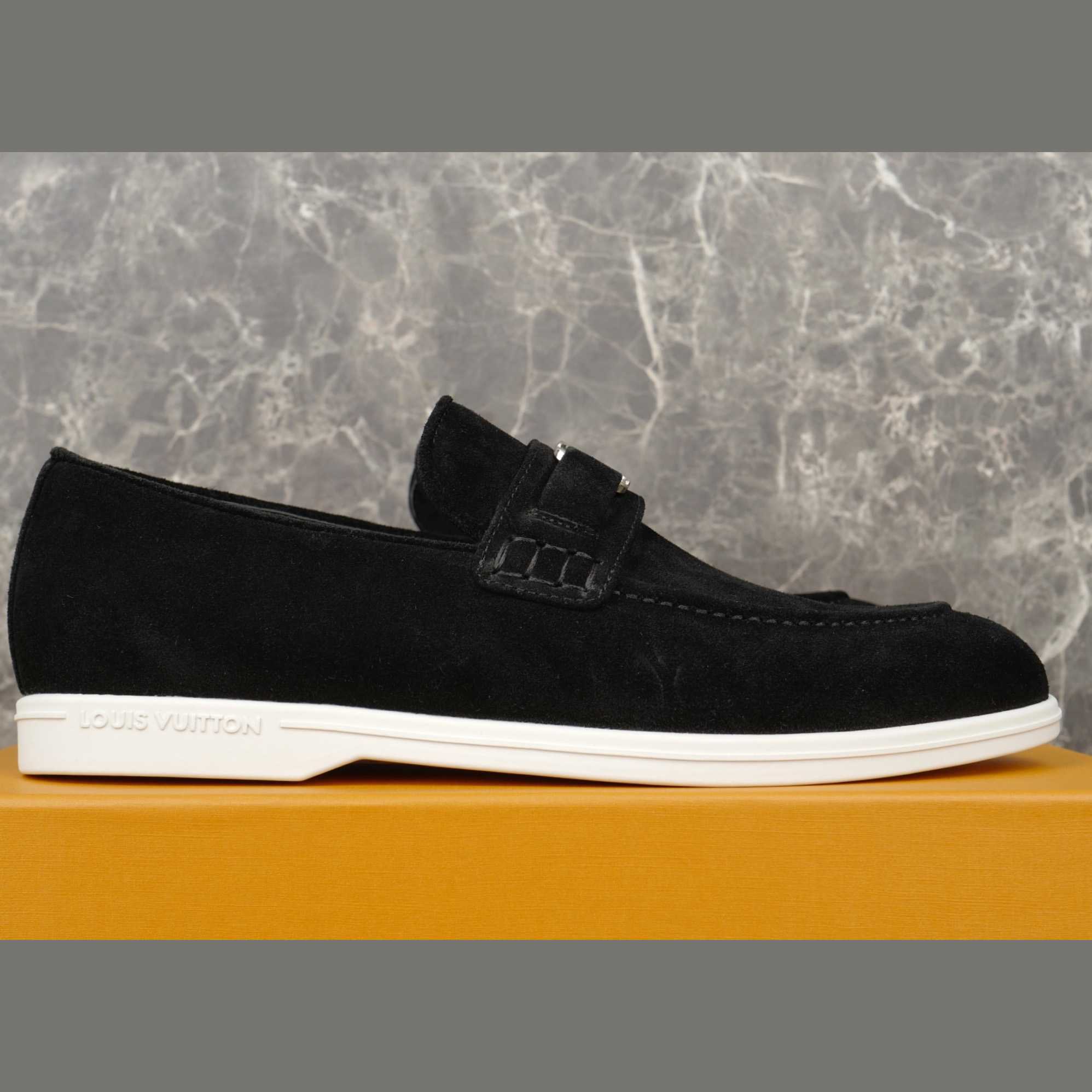 Louis Vuitton Estate Loafers - EUR FASHION