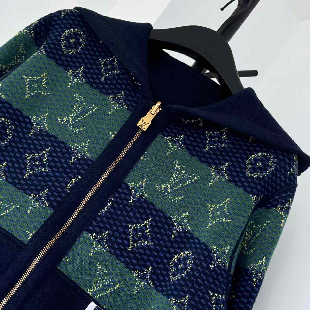 Louis Vuitton Monogram Double Face Reversible Hoodie    1AIJZ5 - EUR FASHION