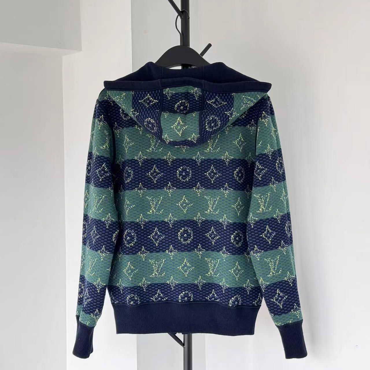 Louis Vuitton Monogram Double Face Reversible Hoodie    1AIJZ5 - EUR FASHION