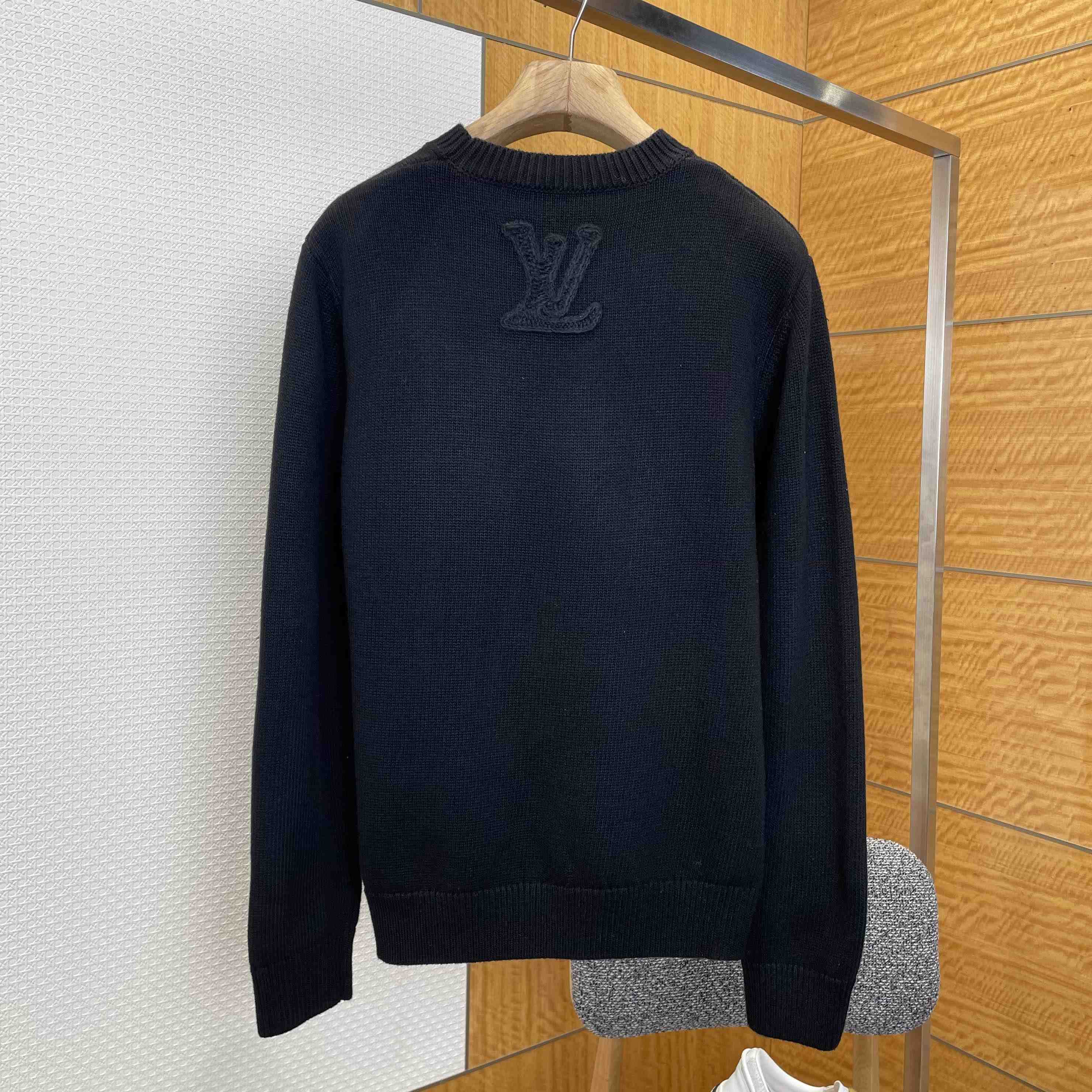 Louis Vuitton Embellished Knitted Crewneck   1AJBWX - EUR FASHION