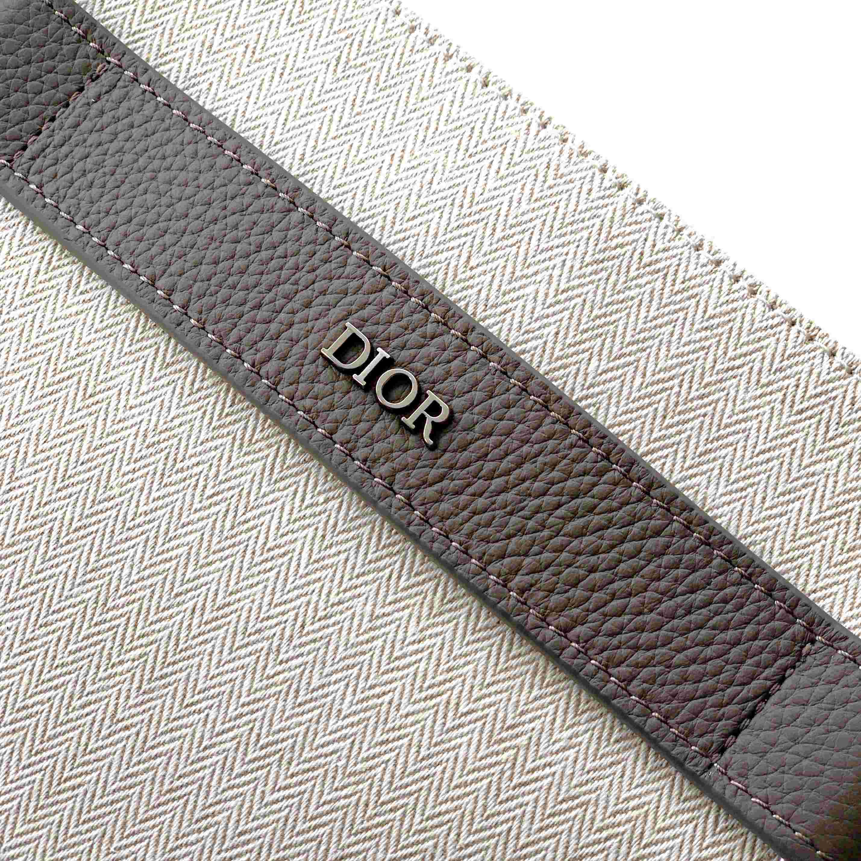 Dior Normandie A5 Triangle Pouch  - EUR FASHION