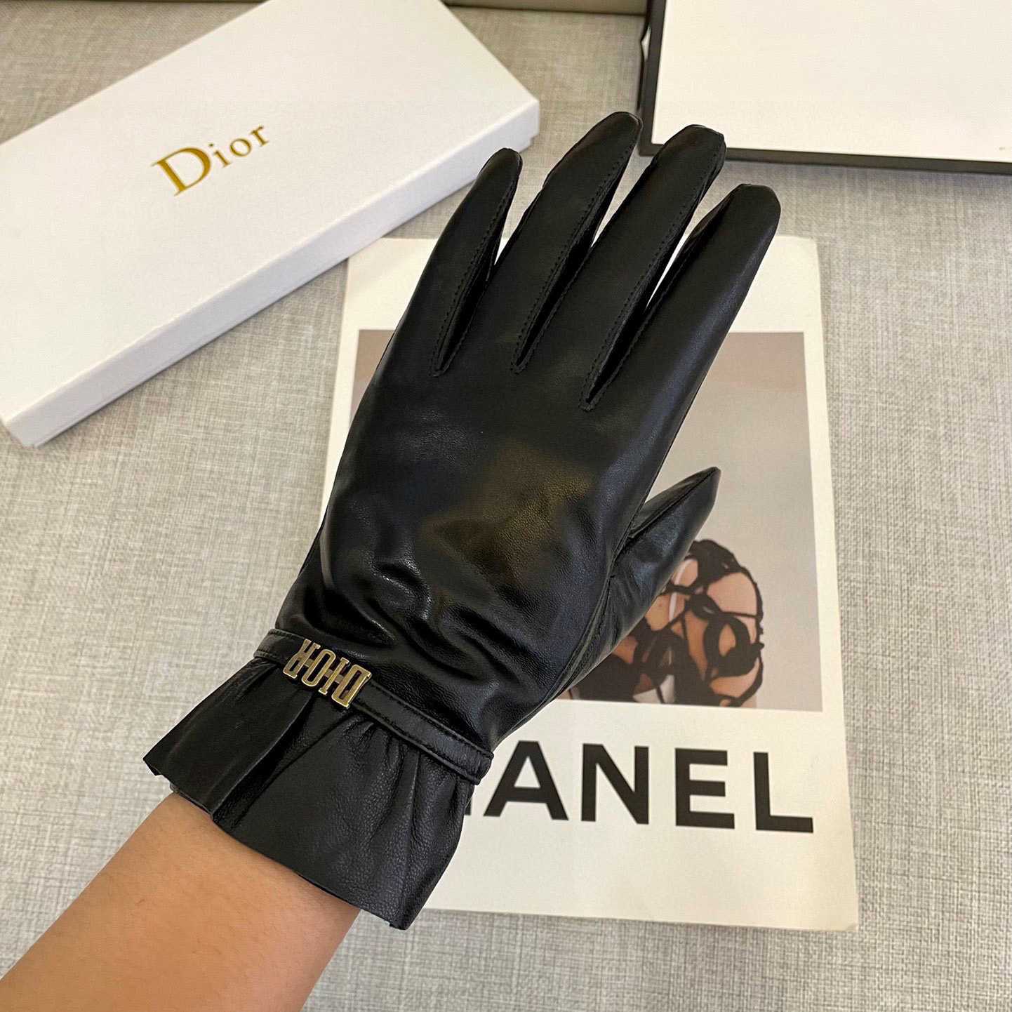 Dior Women's Gloves  - EUR FASHION