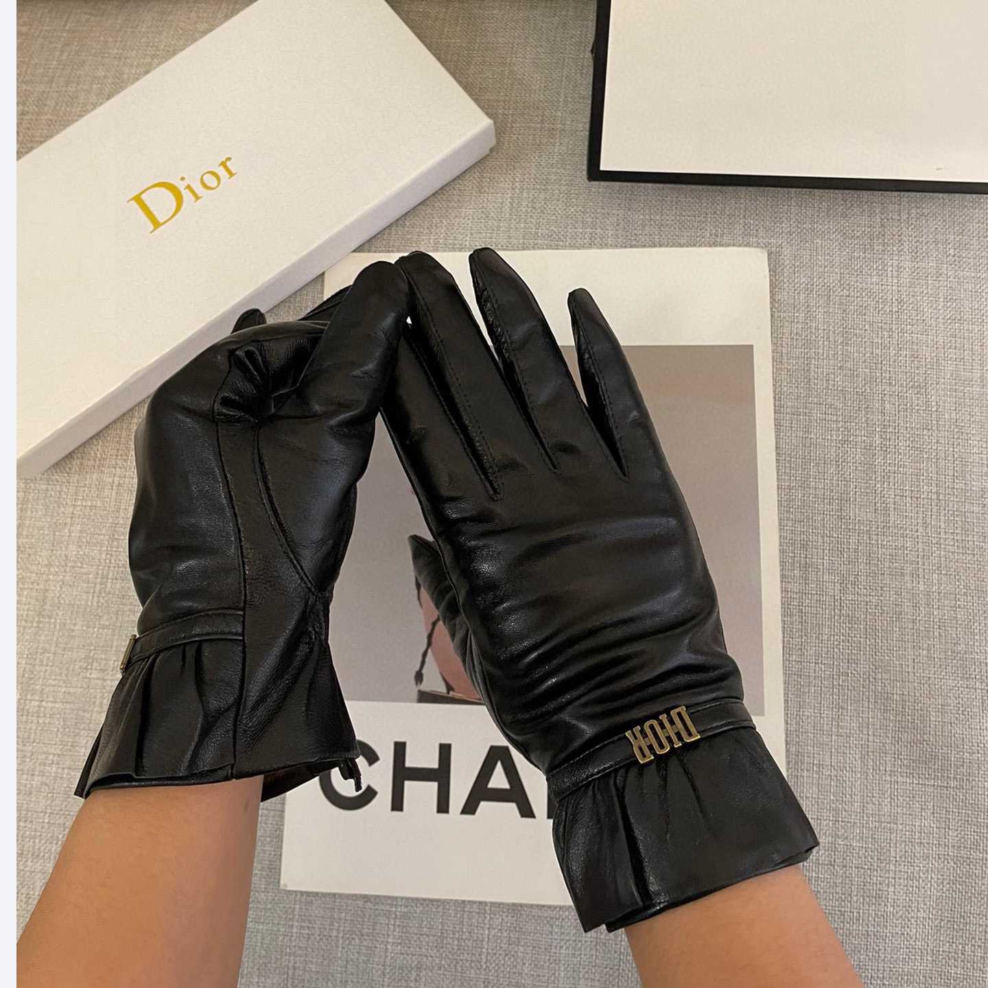 Dior Women's Gloves  - EUR FASHION