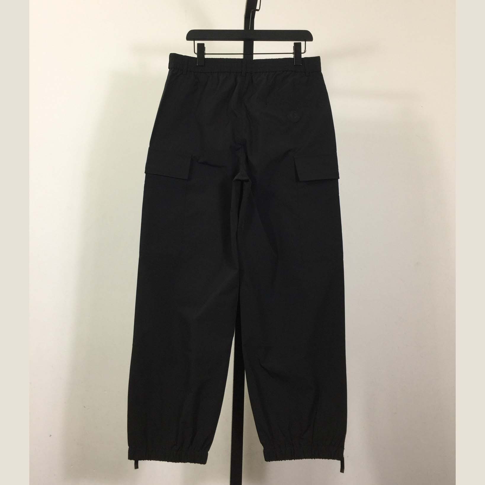 Moncler Trousers - EUR FASHION