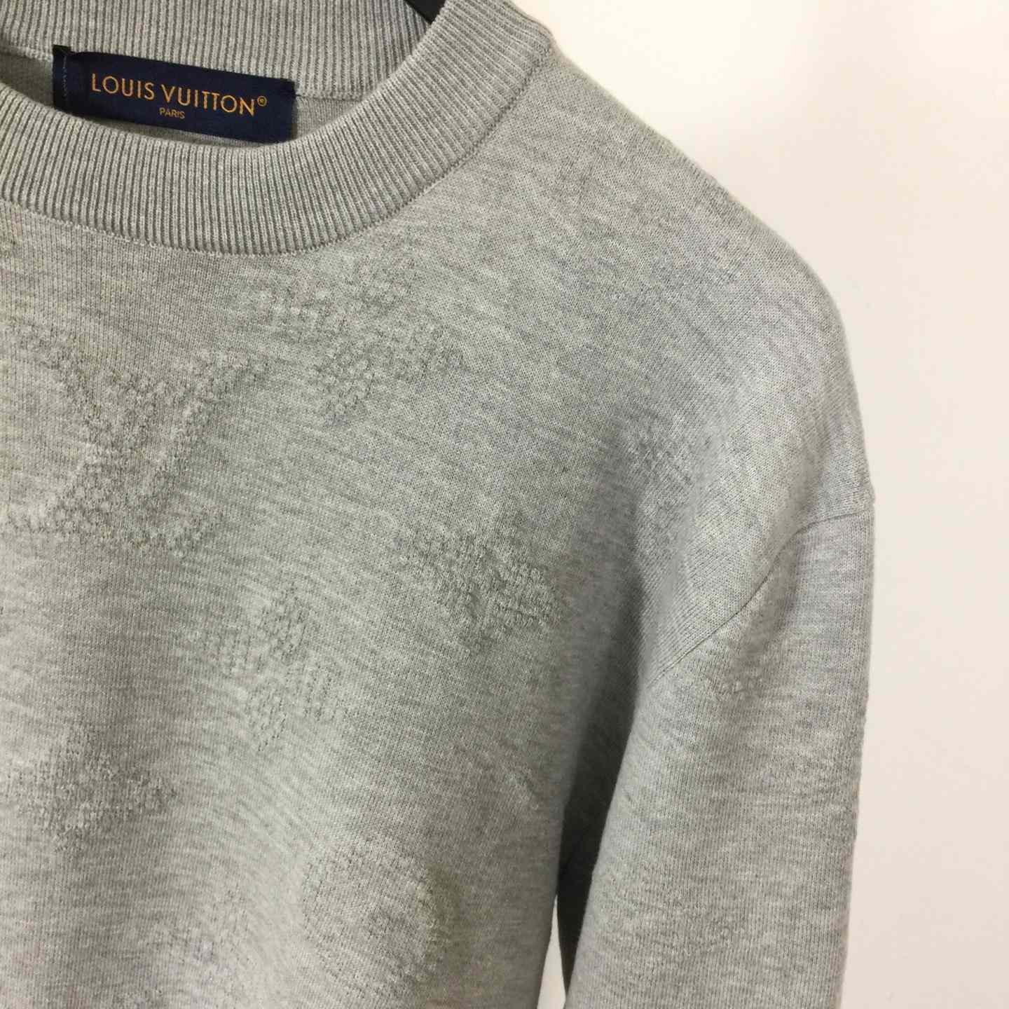 Louis Vuitton Monogram Embossed Pullover   1AIWG4 - EUR FASHION