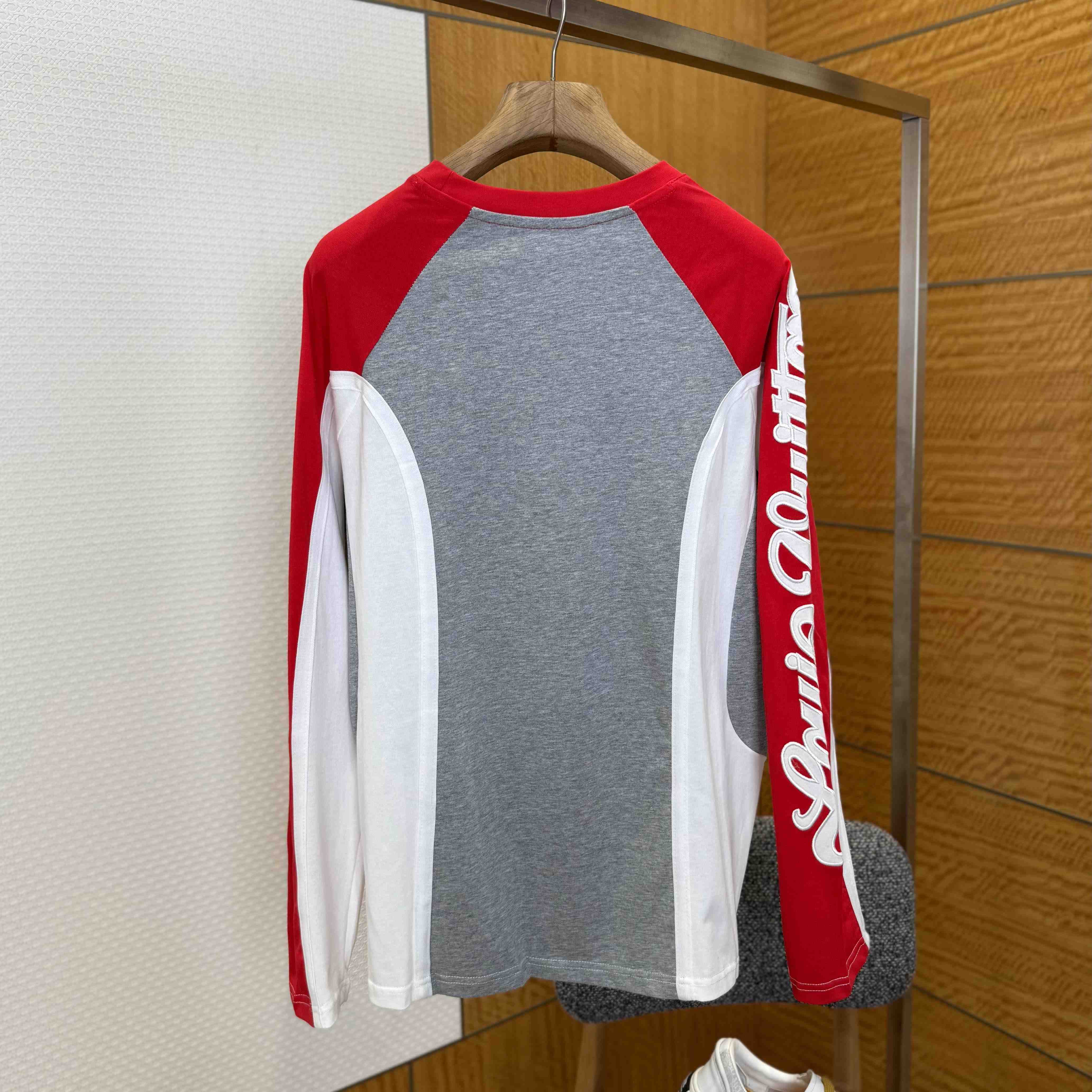 Louis Vuitton Signature Long-Sleeved T-Shirt   1AJCED - EUR FASHION