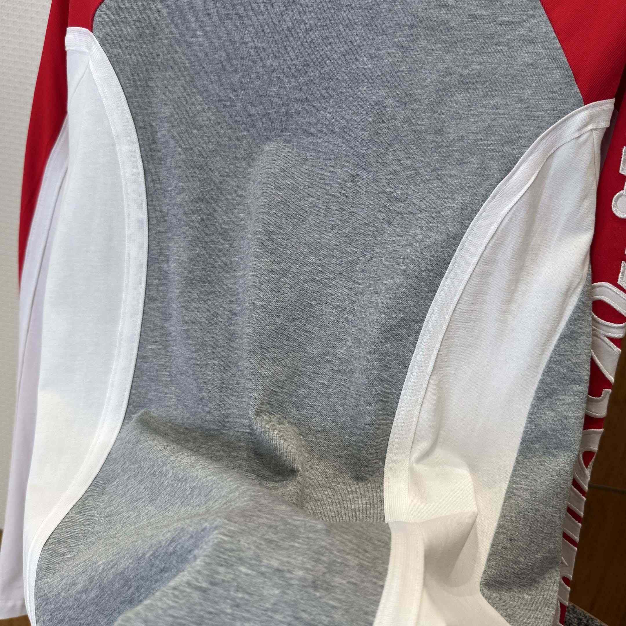 Louis Vuitton Signature Long-Sleeved T-Shirt   1AJCED - EUR FASHION