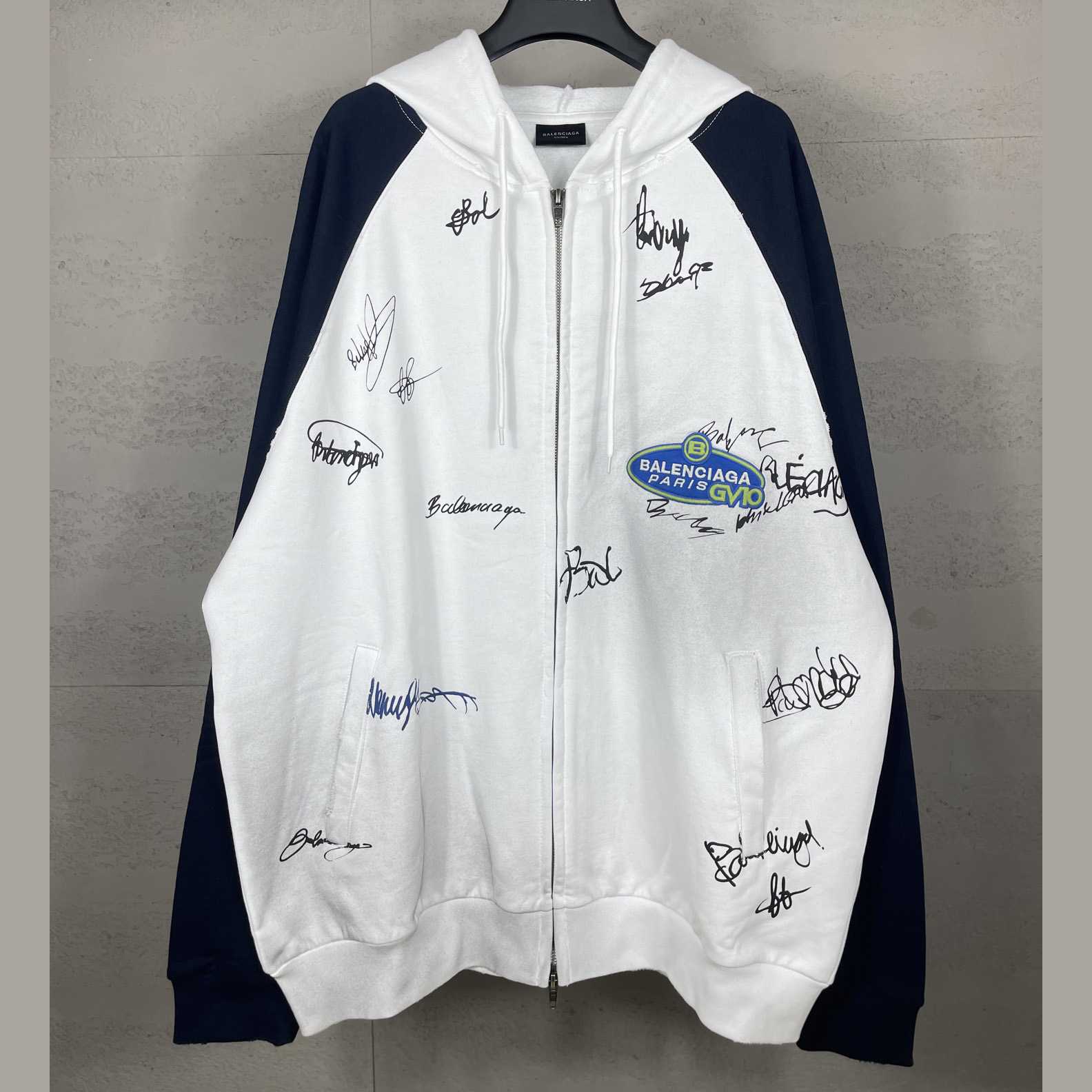 Balenciaga Banana Raglan Oversized Zip-Up Hoodie  - EUR FASHION