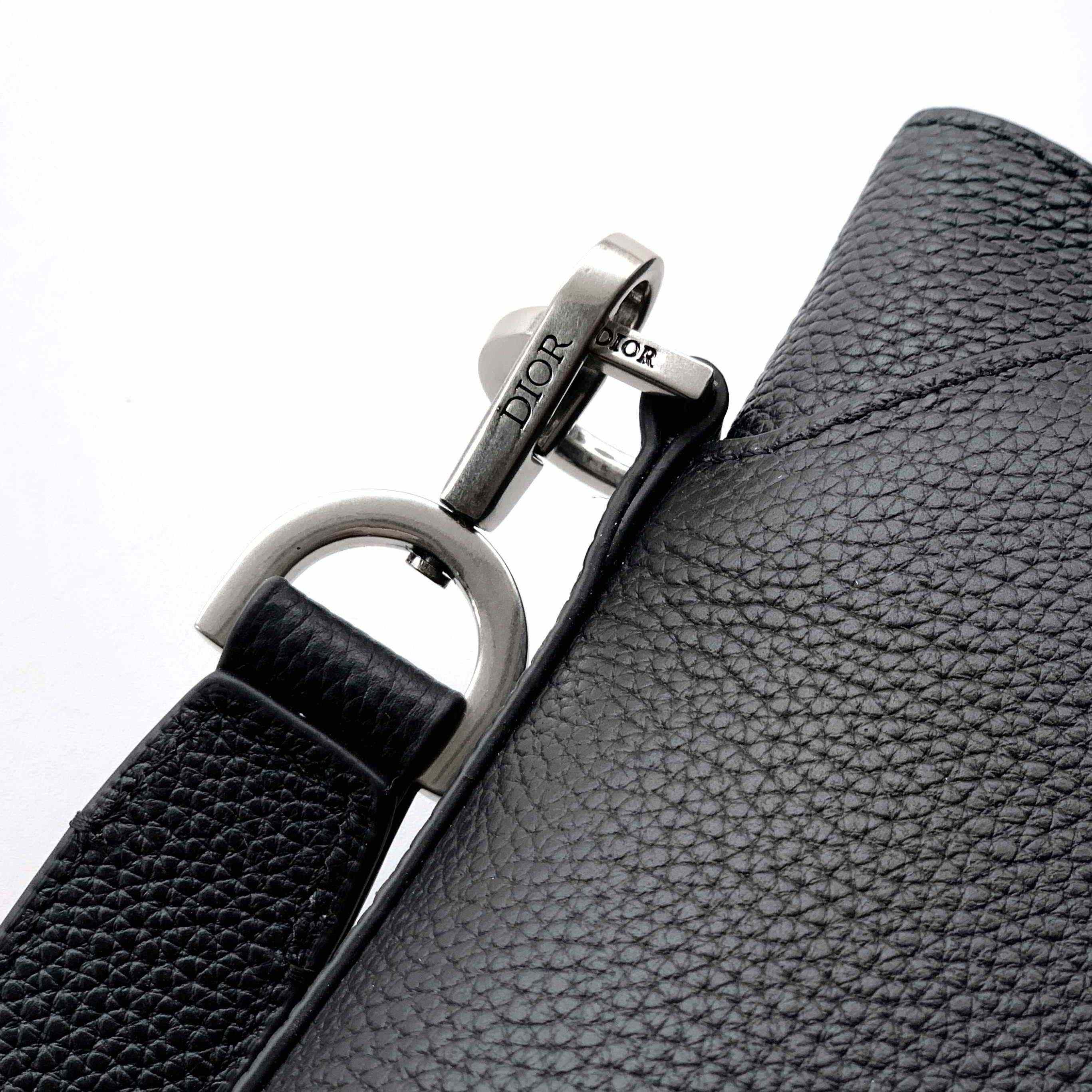 Dior Normandie A5 Triangle Pouch   - EUR FASHION