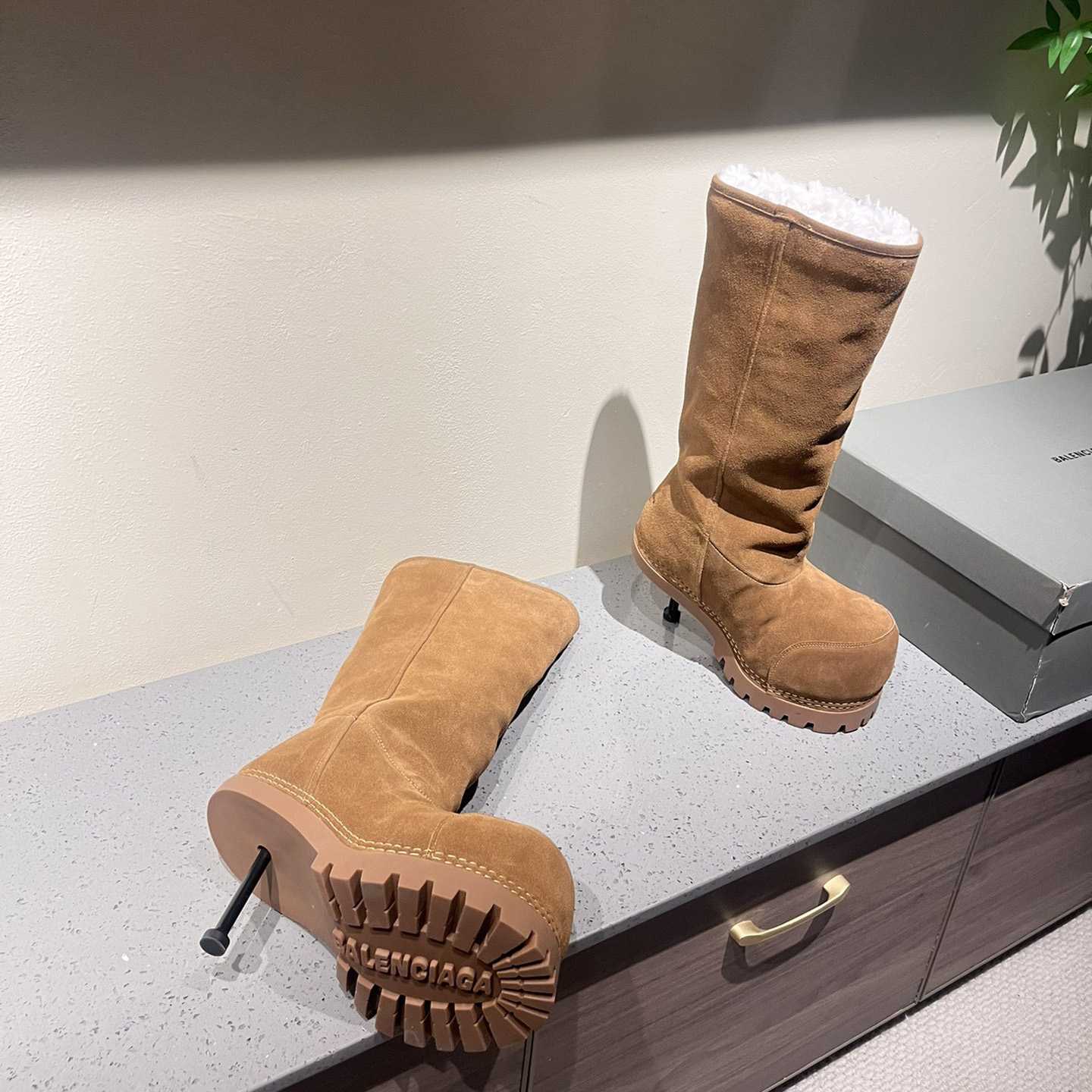 Balenciaga Alaska Fur High Boots - EUR FASHION