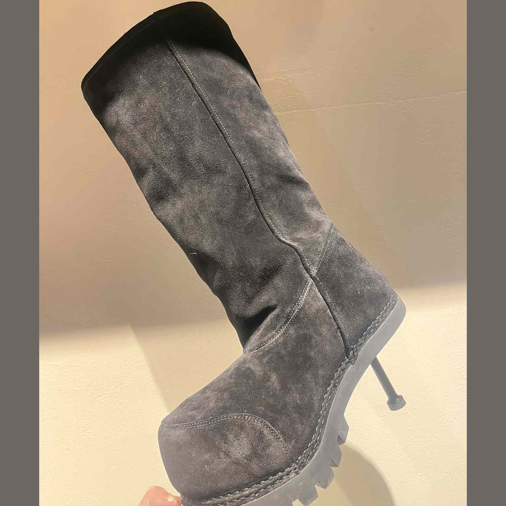 Balenciaga Alaska Fur High Boots - EUR FASHION