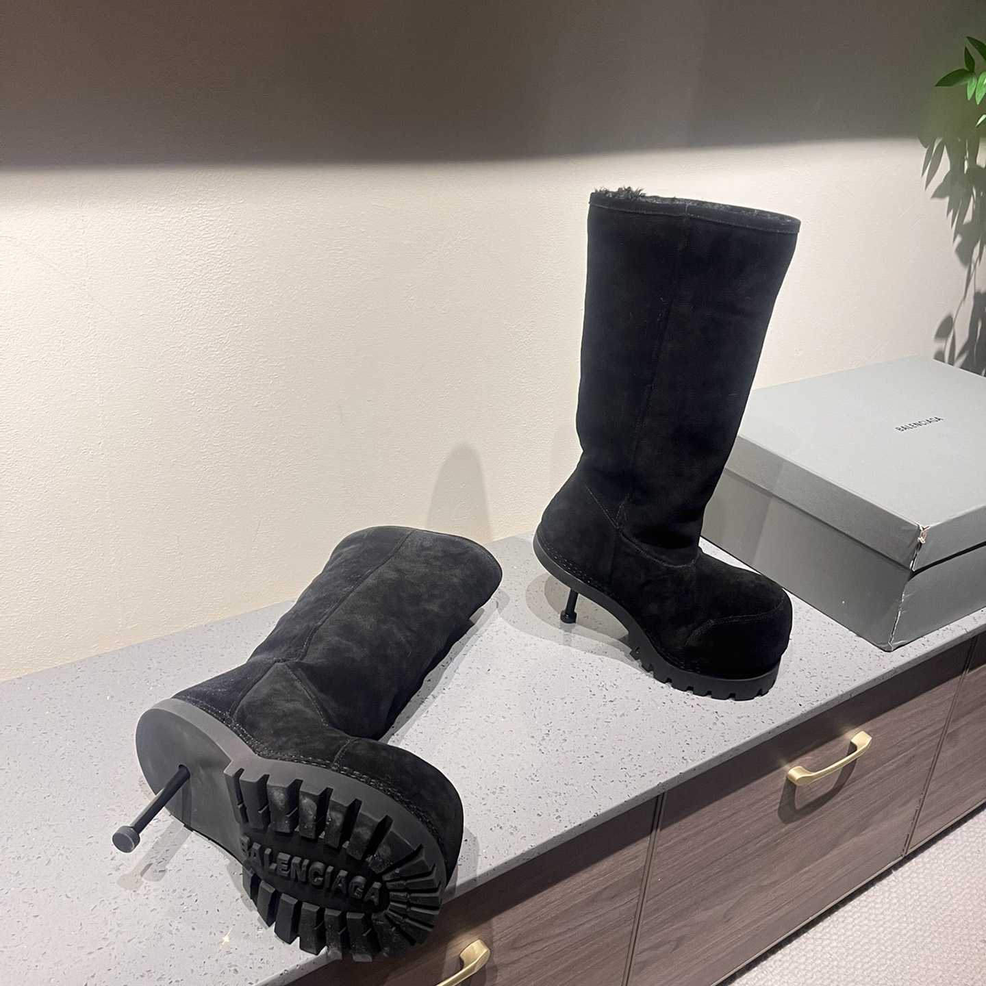 Balenciaga Alaska Fur High Boots - EUR FASHION