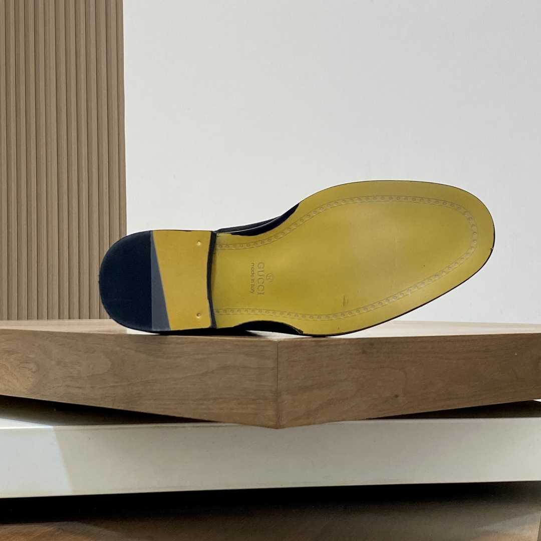 Gucci Men's Suede Lace-Up Boots - EUR FASHION