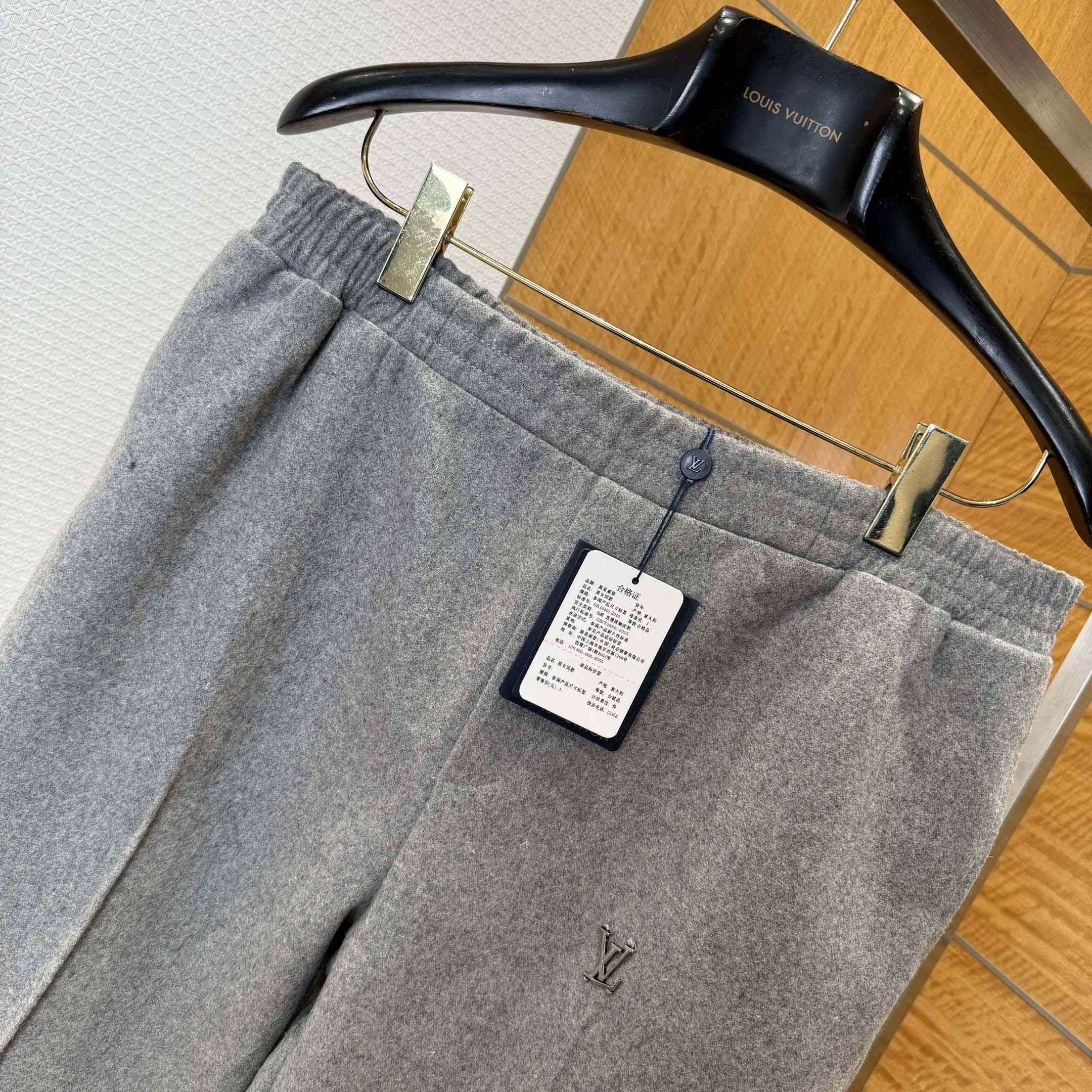 Louis Vuitton Tailored Technical Wool Track Pants   1AFXWY - EUR FASHION