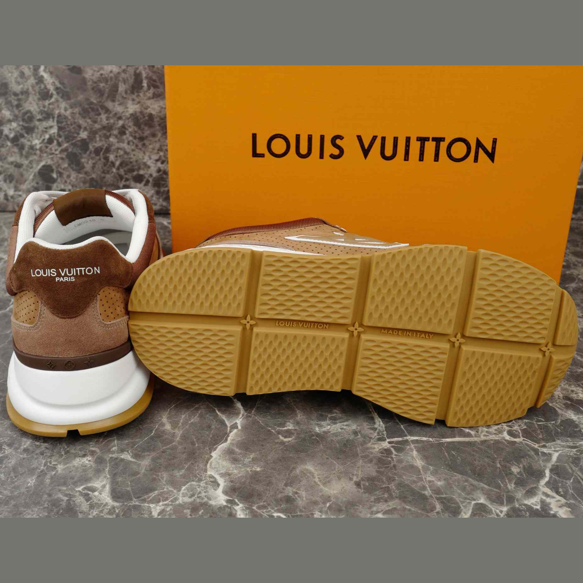 Louis Vuitton LV Classic Sneaker   1AIOJ3 - EUR FASHION