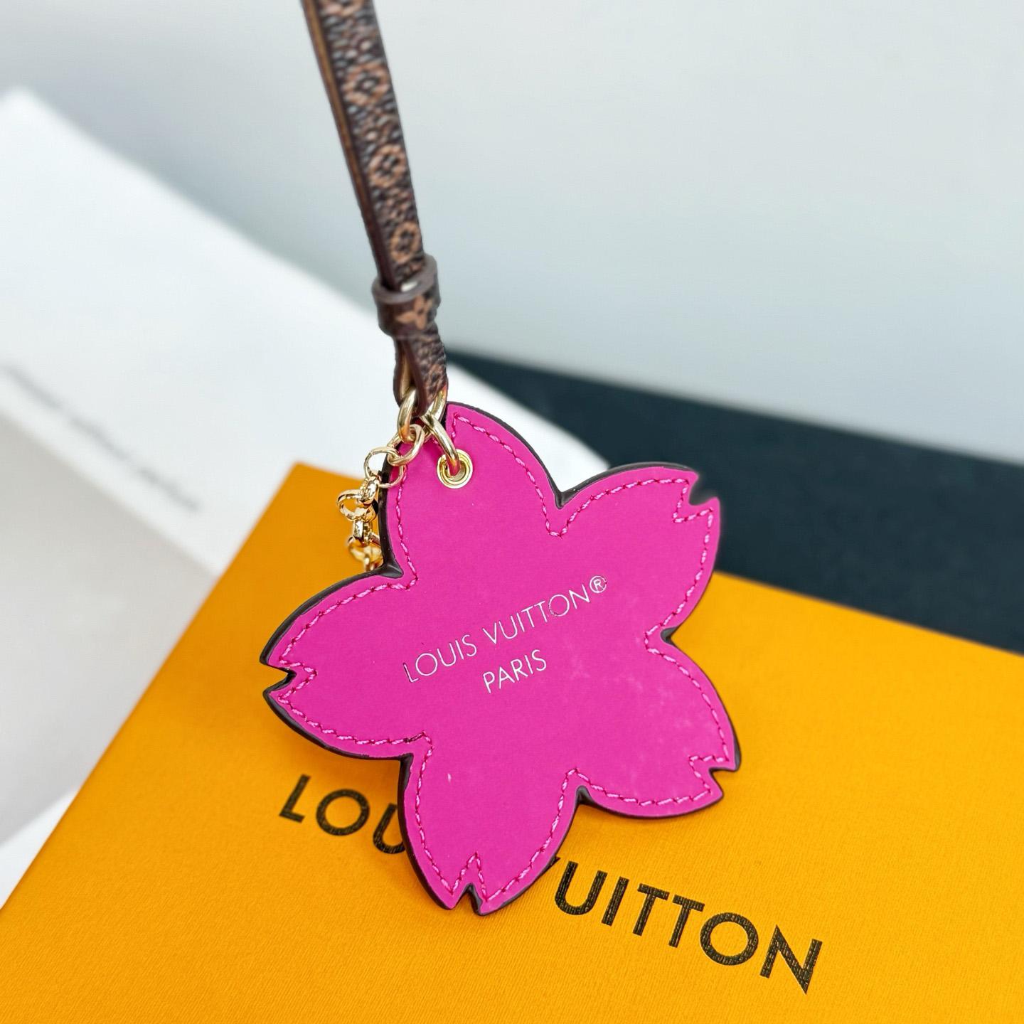 Louis Vuitton x Takashi Murakami bag charm - EUR FASHION