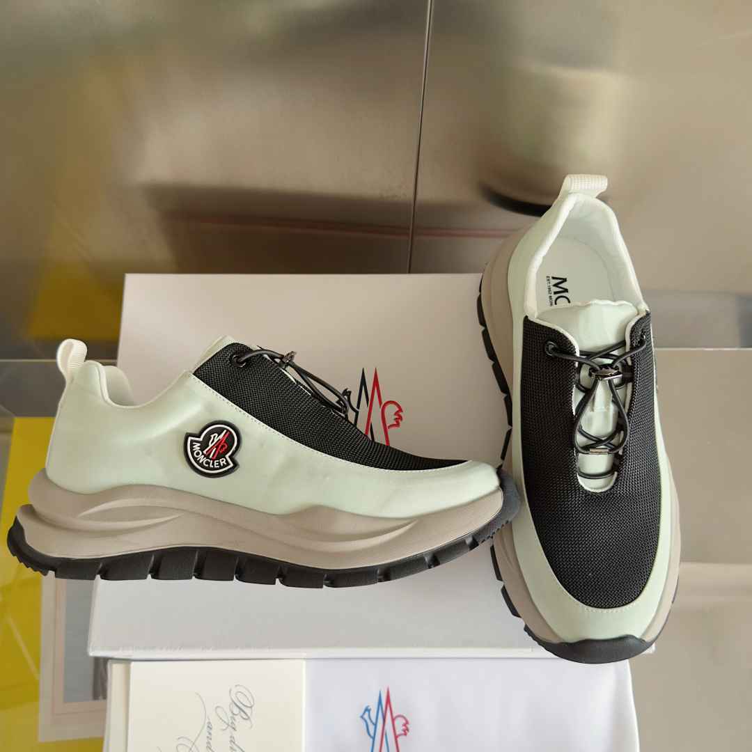 Moncler Sneakers - EUR FASHION