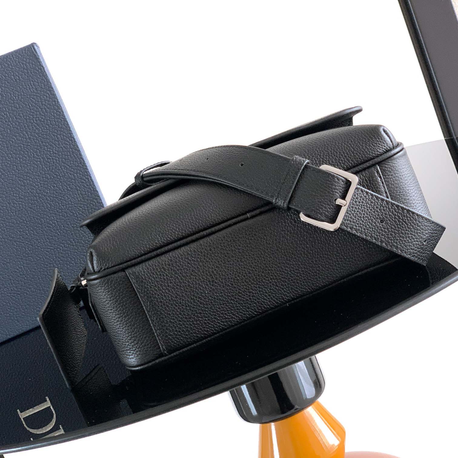 Dior CD Icon Zipped Messenger Bag  - EUR FASHION