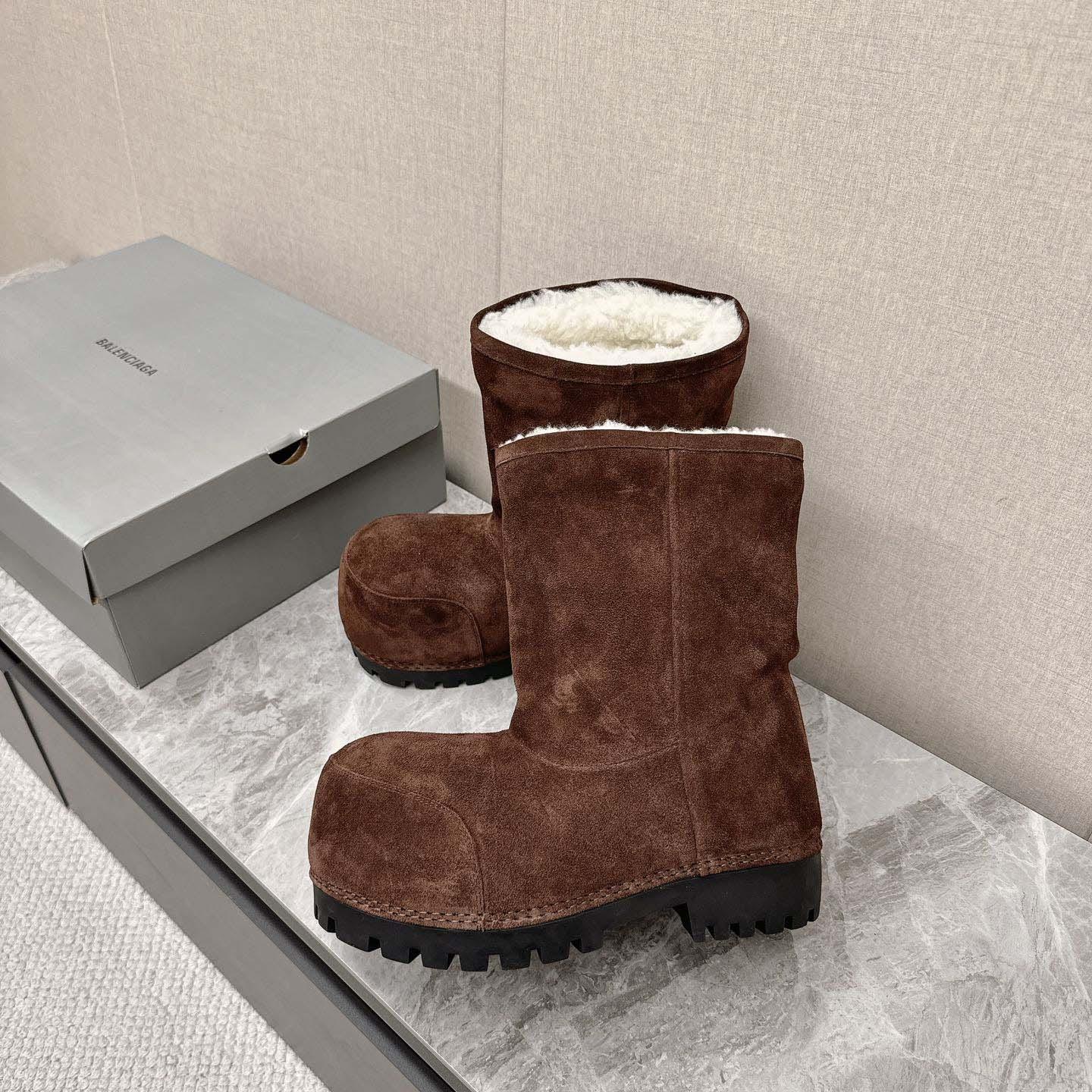 Balenciaga Alaska Fur High Boots - EUR FASHION