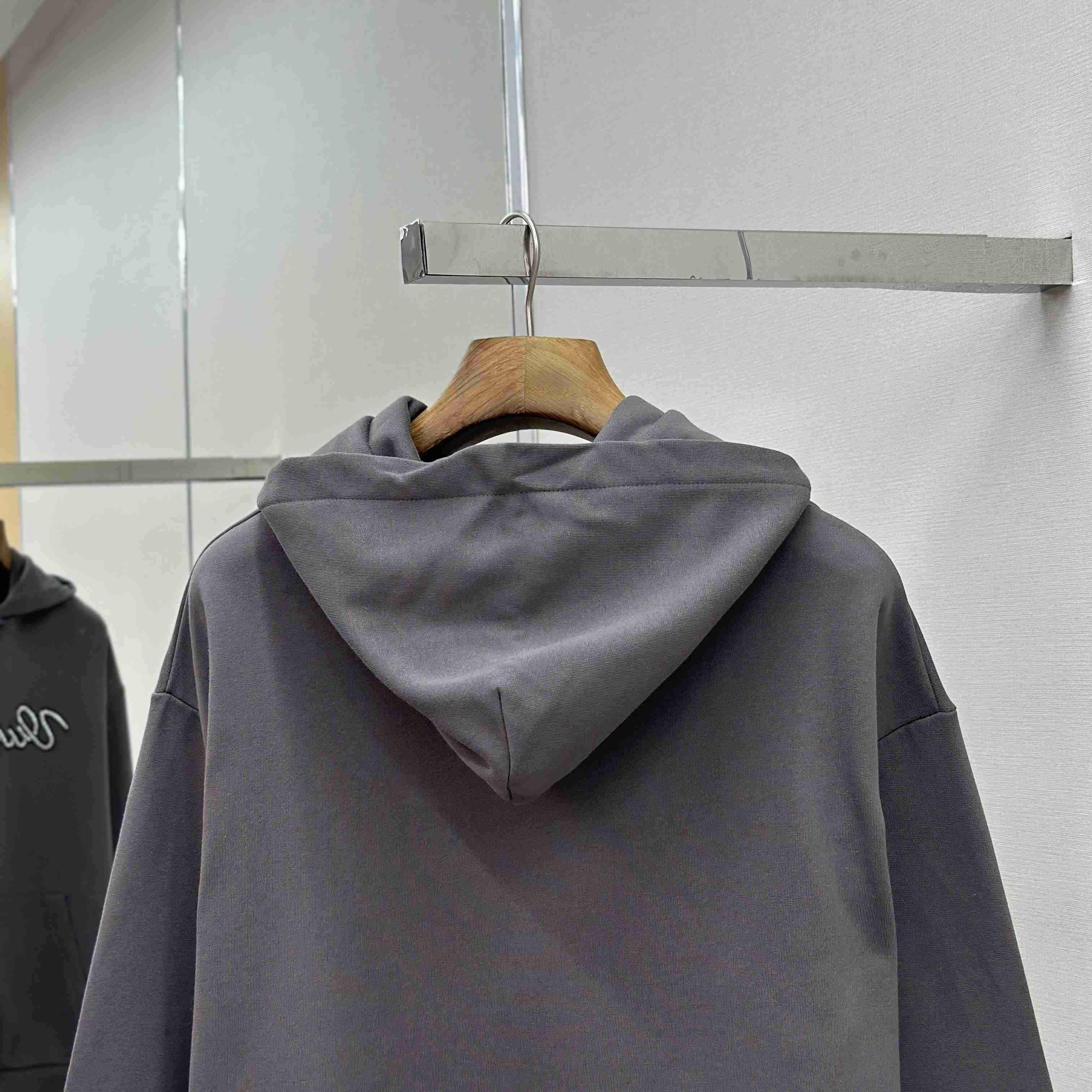 Louis Vuitton Embellished Signature Hoodie   1AJCFS - EUR FASHION