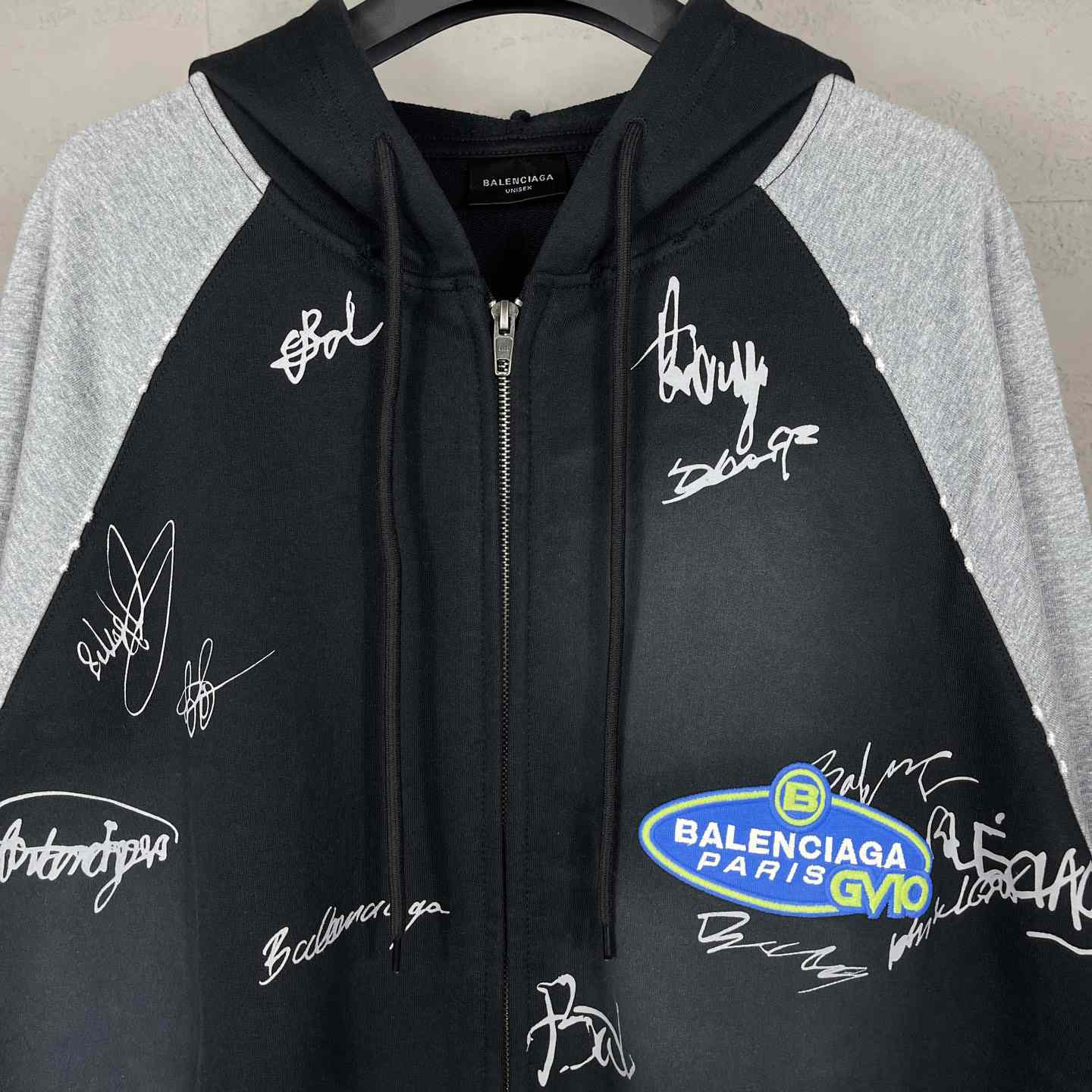 Balenciaga Banana Raglan Oversized Zip-Up Hoodie  - EUR FASHION