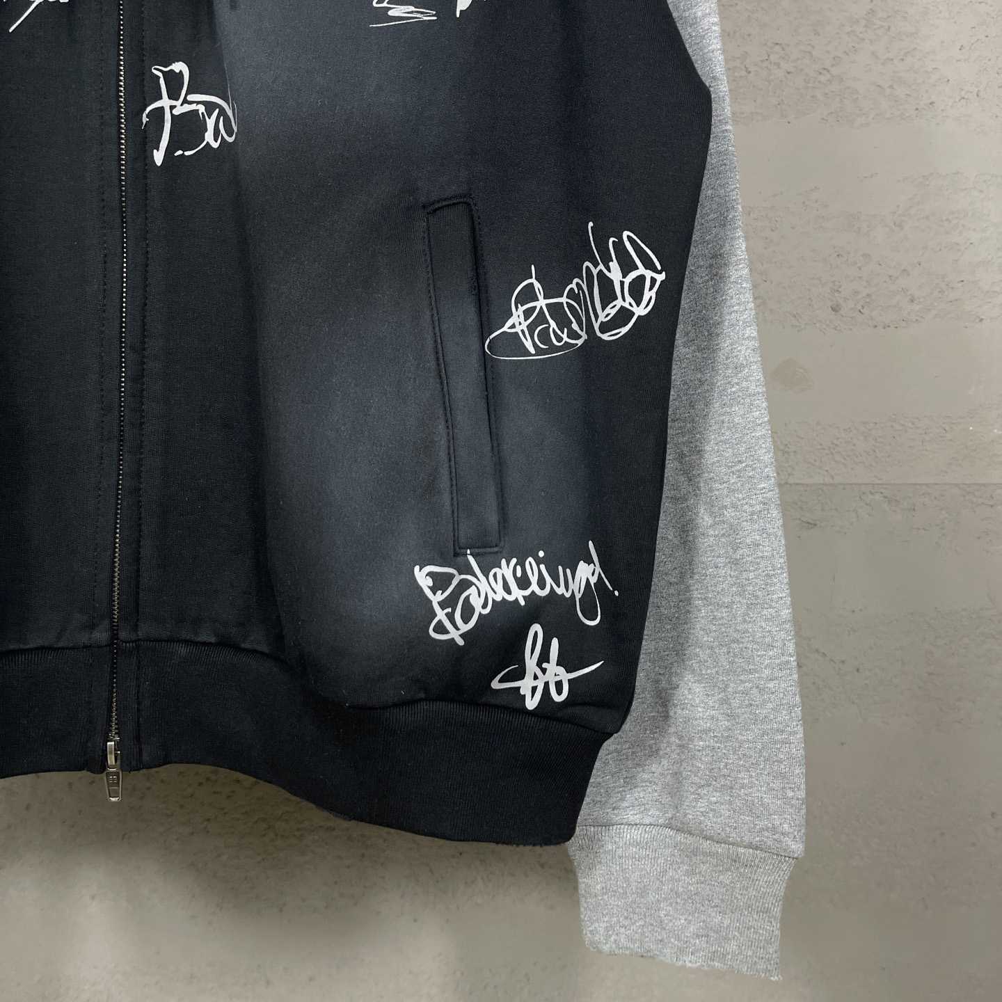 Balenciaga Banana Raglan Oversized Zip-Up Hoodie  - EUR FASHION