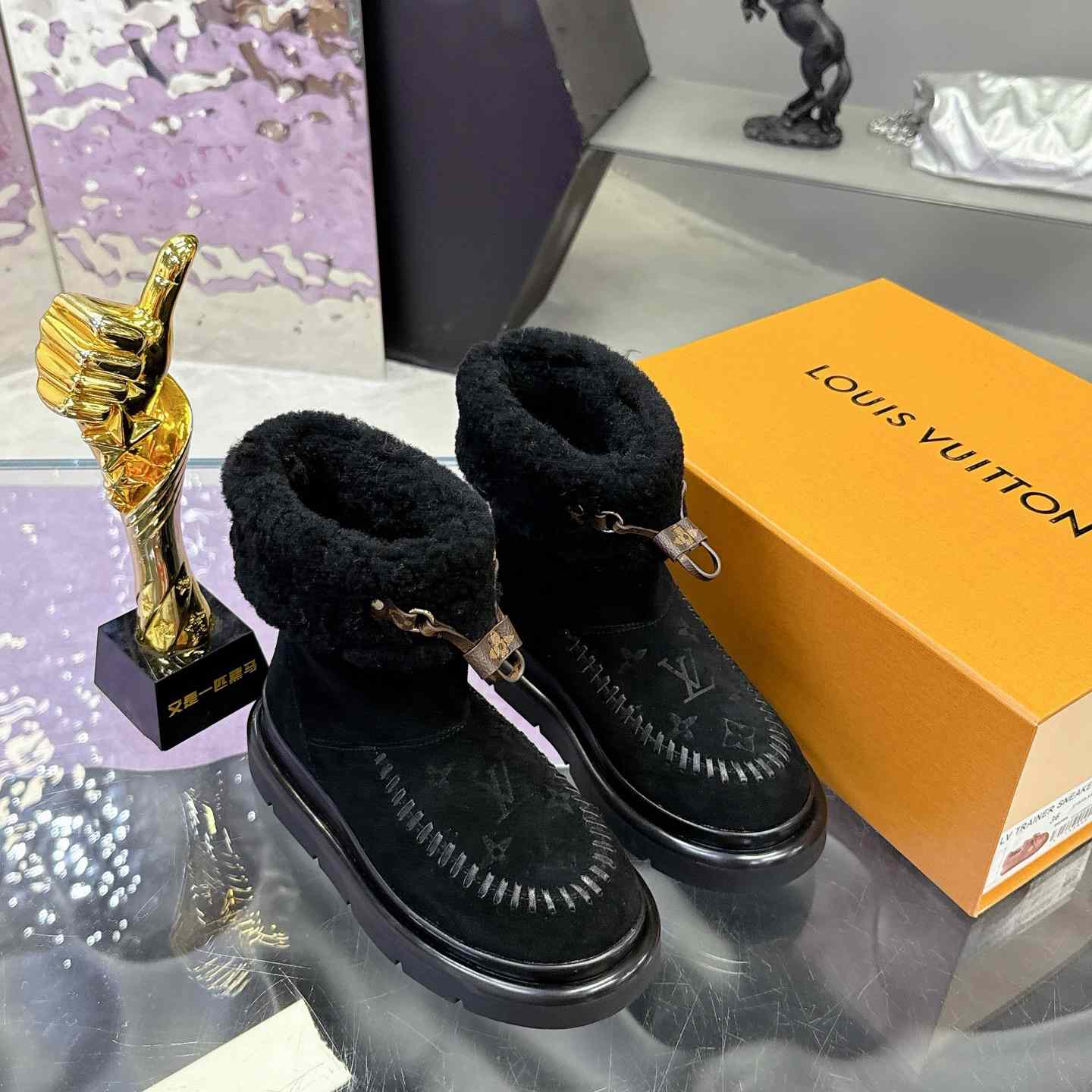 Louis Vuitton Cortina Ankle Boot   1AIUEG - EUR FASHION