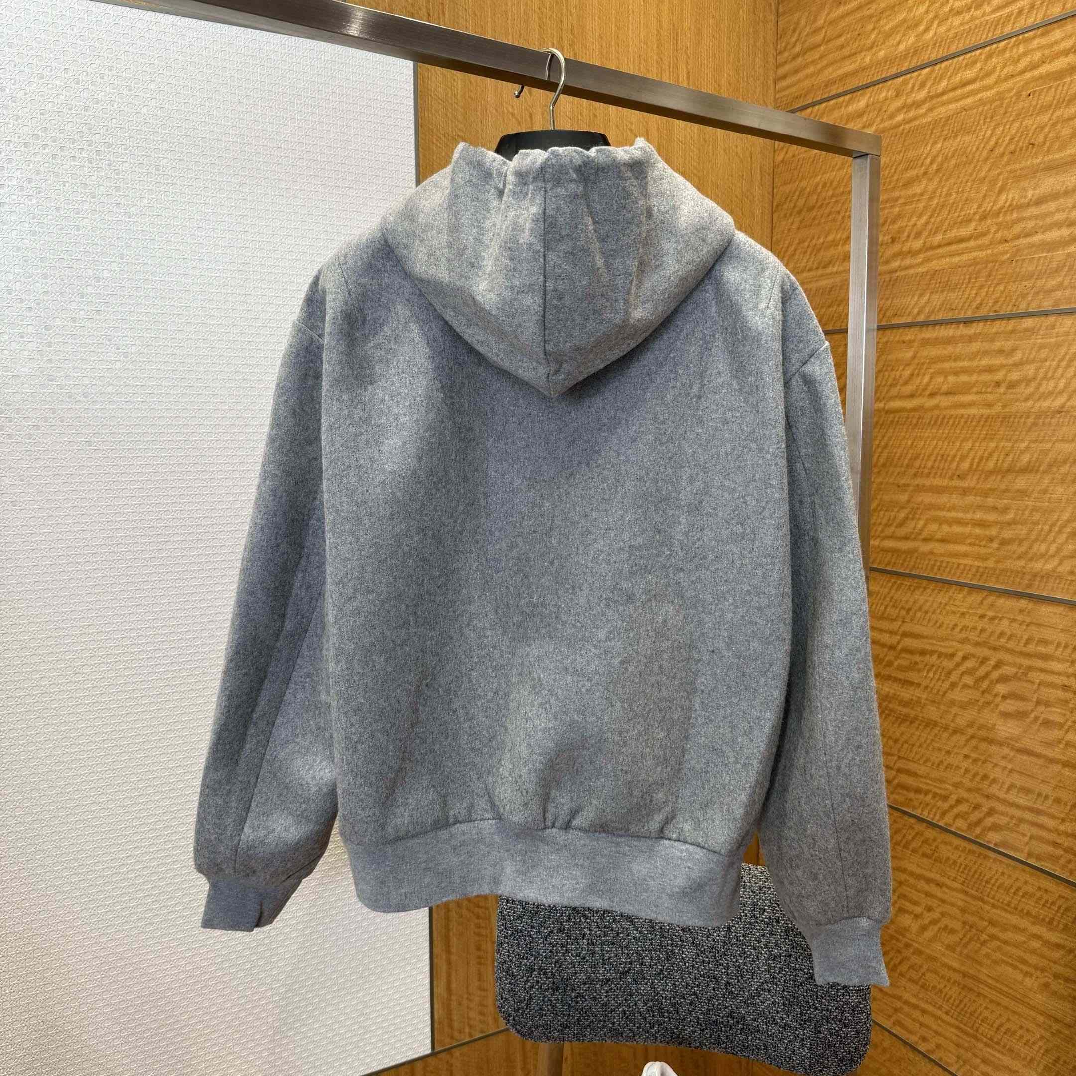 Louis Vuitton Tailored Technical Wool Hooded Blouson   1AFYBQ - EUR FASHION