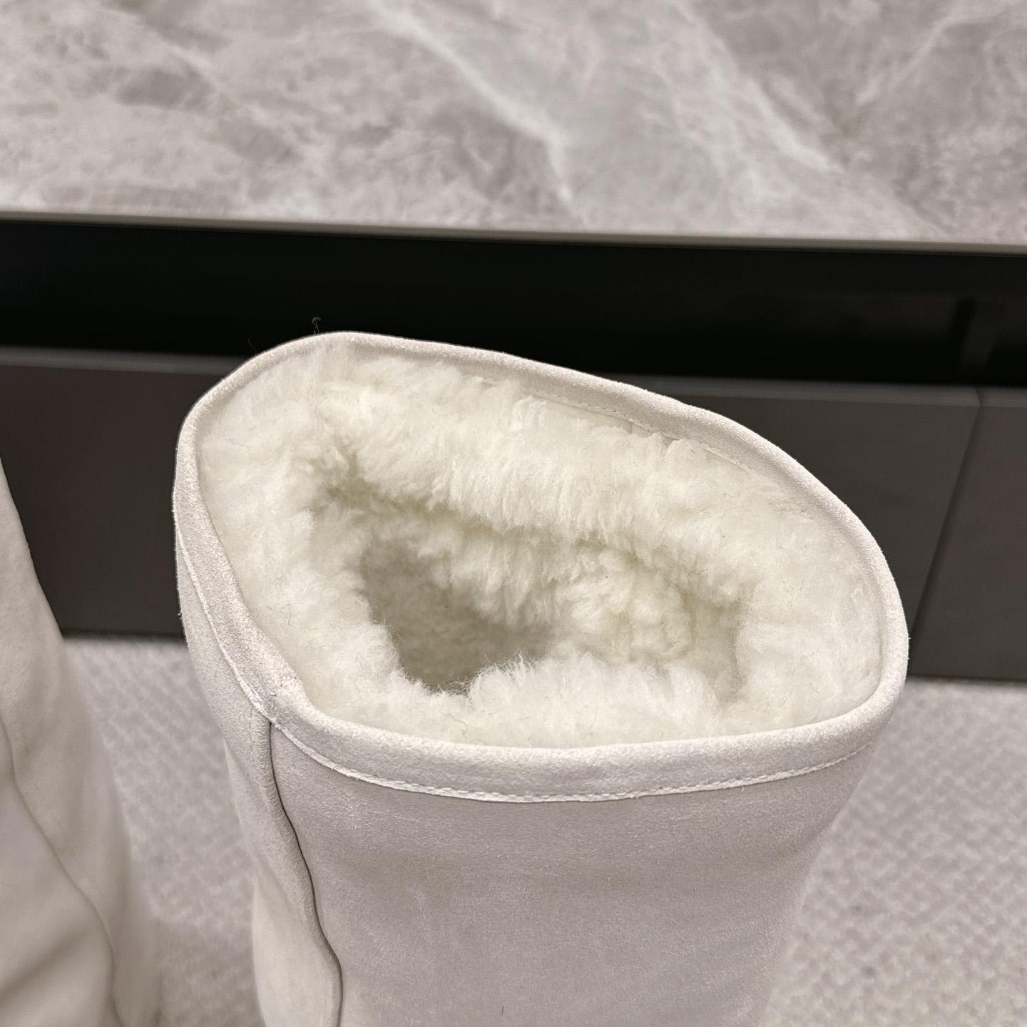Balenciaga Alaska Fur High Boots - EUR FASHION