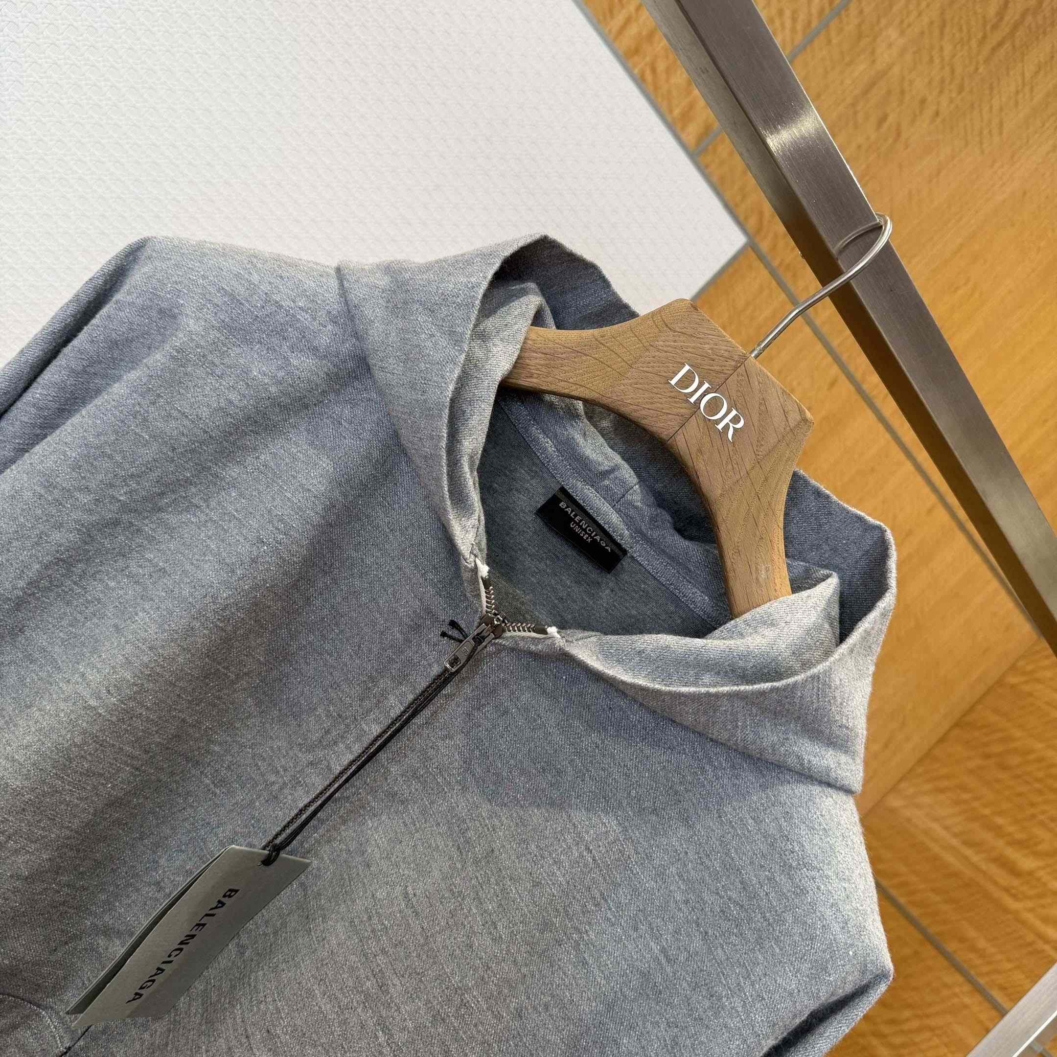 Balenciaga Men's Trompe L'œil Hoodie in Heather Grey - EUR FASHION