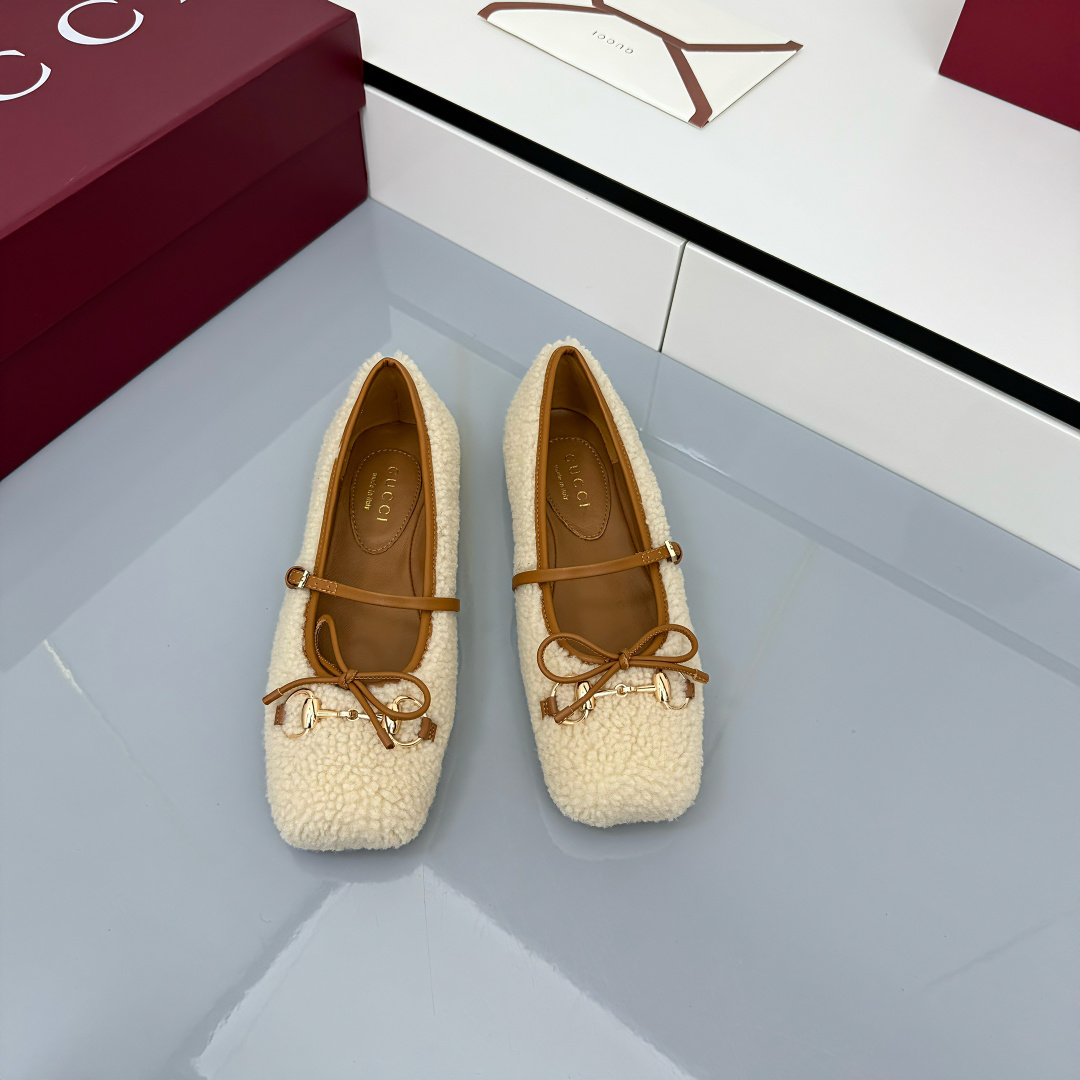 Gucci Women's Gucci Horsebit Ballet Flat - EUR FASHION