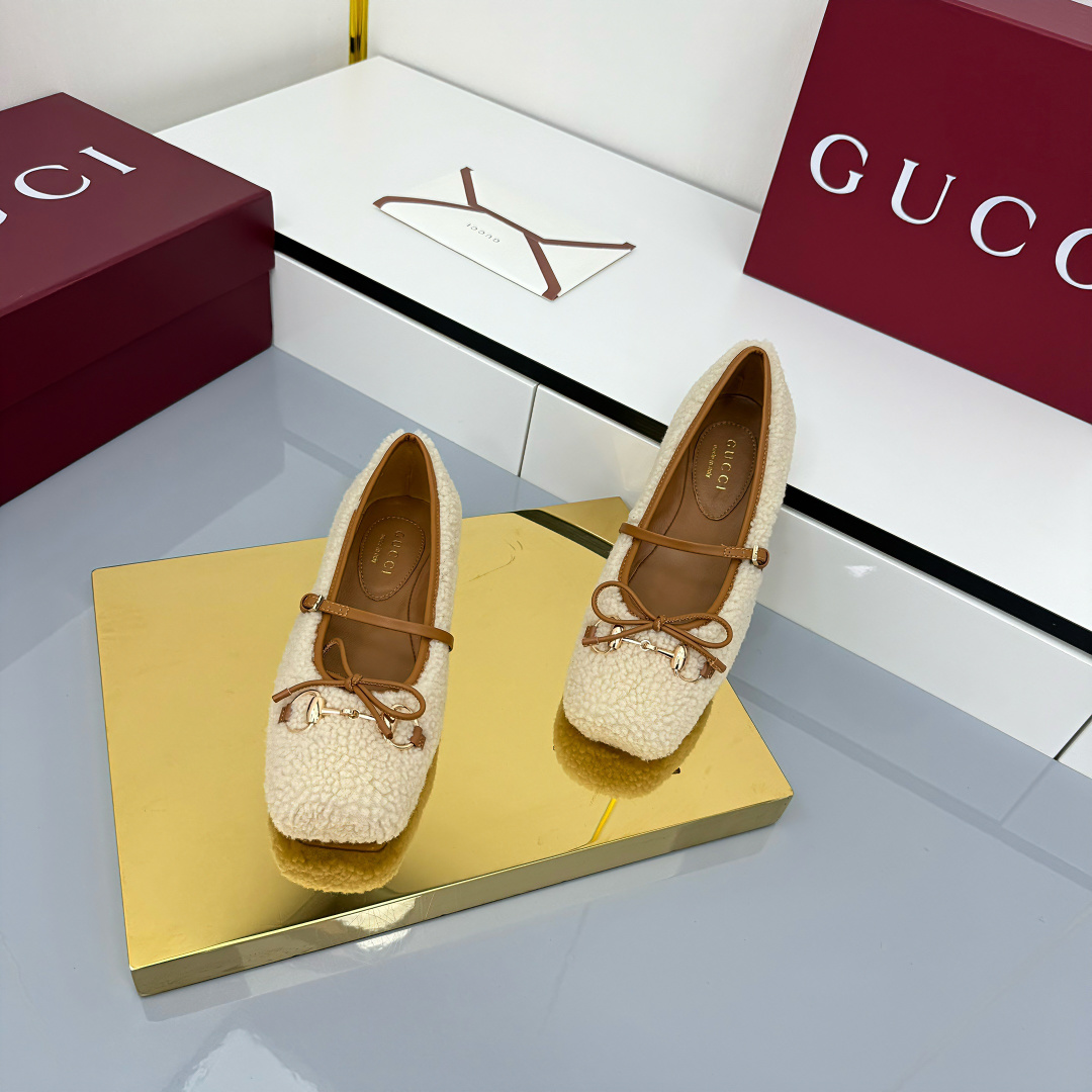 Gucci Women's Gucci Horsebit Ballet Flat - EUR FASHION